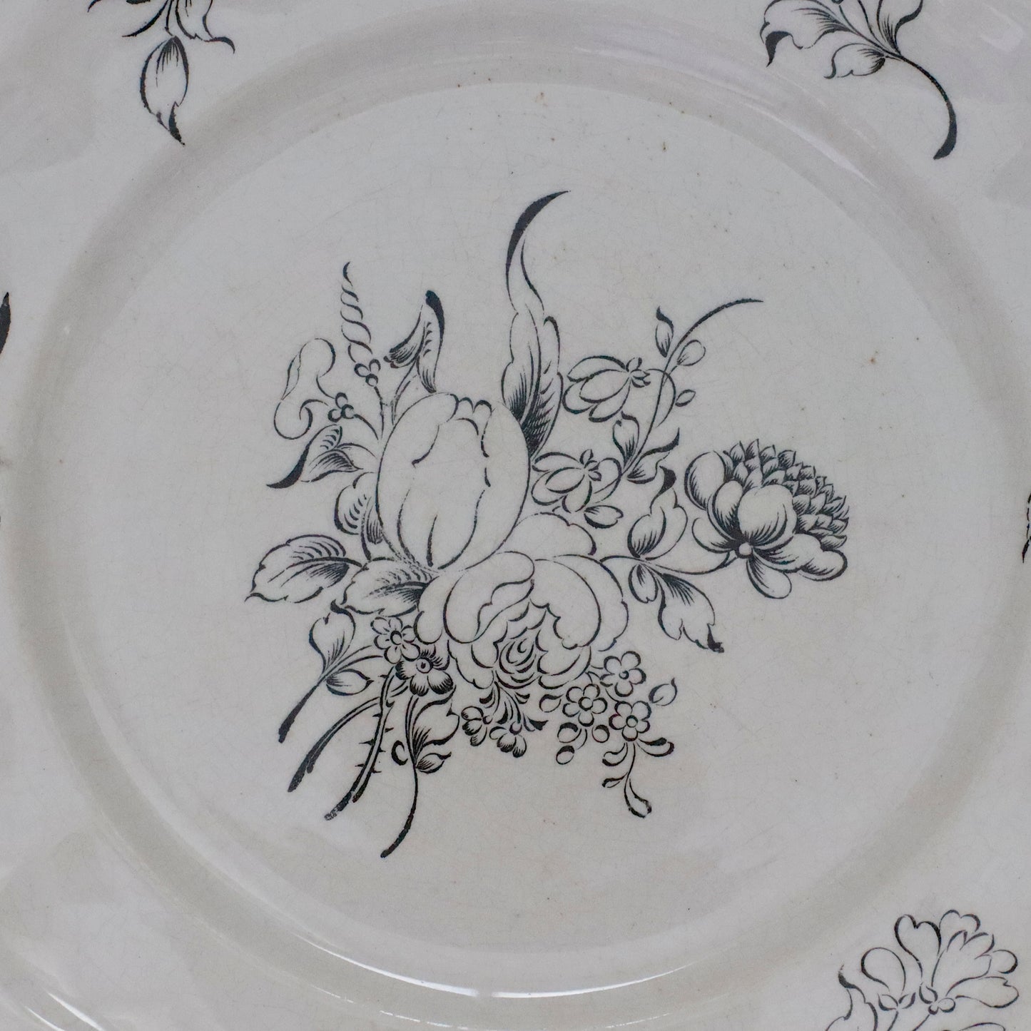 LUNEVILLE | Floral Plate Flower Lim