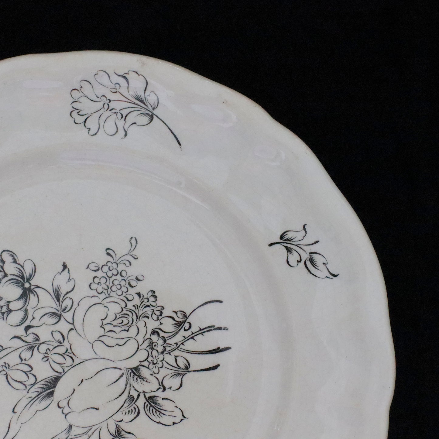 LUNEVILLE | Floral Plate Flower Lim