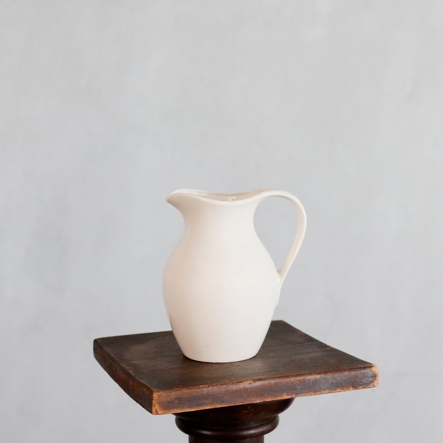 ANTIQUES | Pitcher