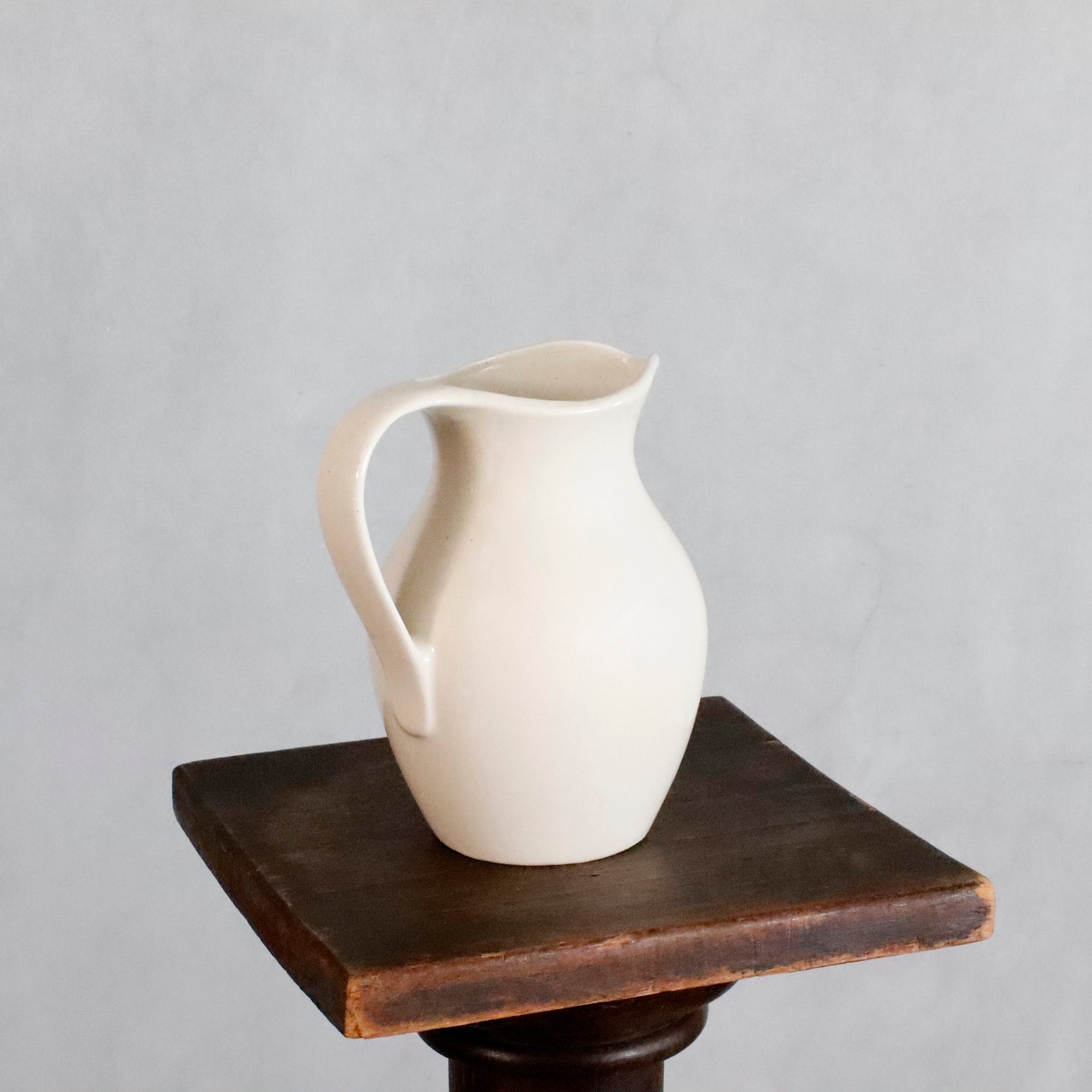 ANTIQUES | Pitcher