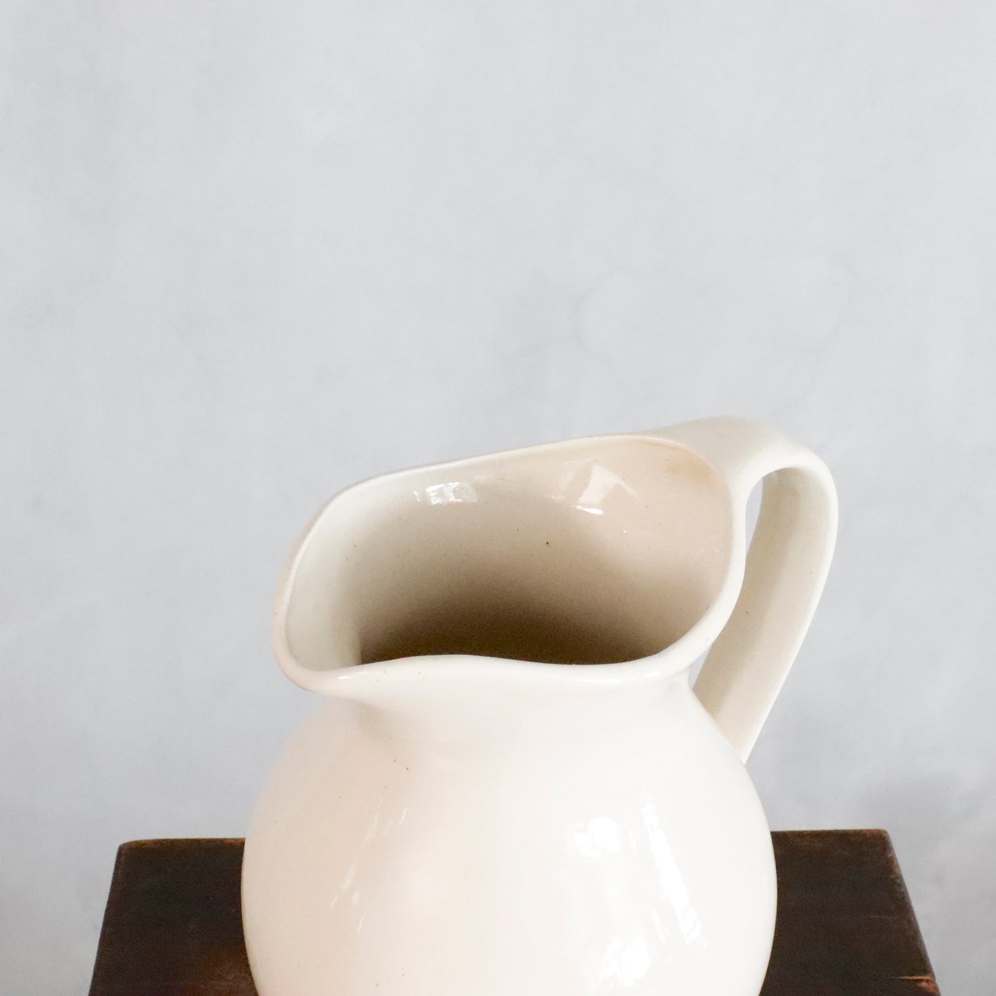 ANTIQUES | Pitcher