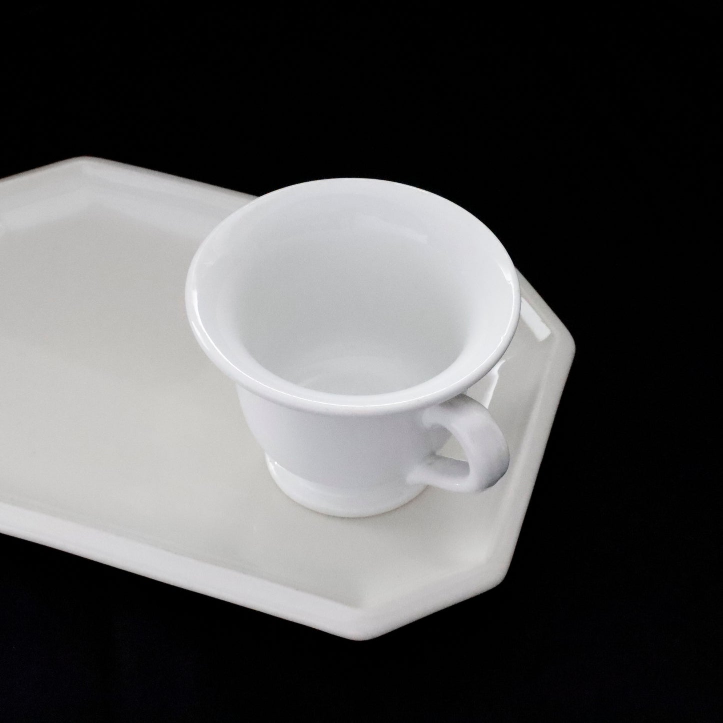 ANTIQUES | Cocoa Cup