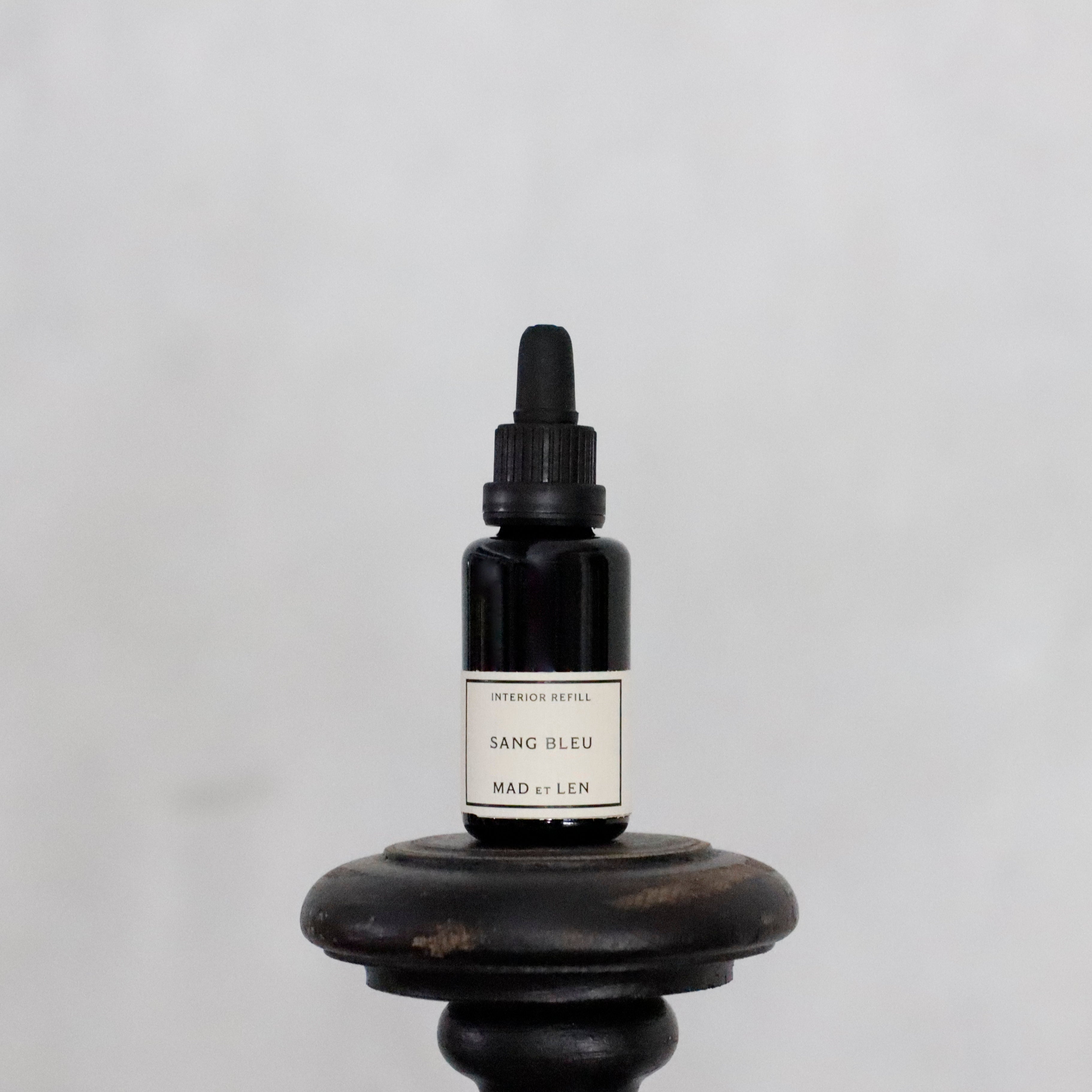 RECHARGER / REFILLING POT POURRI “SANG BLEU” / 30ml – VISIONS