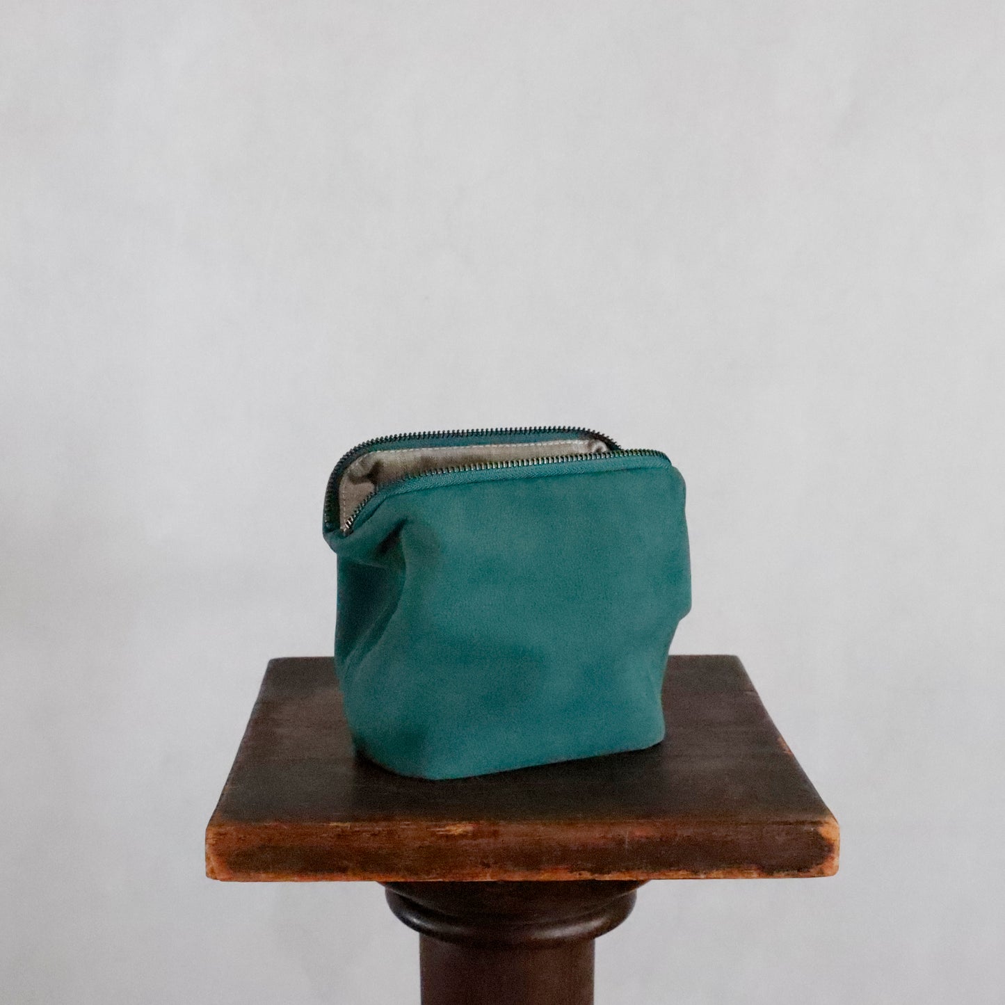 STYLE CRAFT | Green Goat Nubuck Pouch "FP-01"