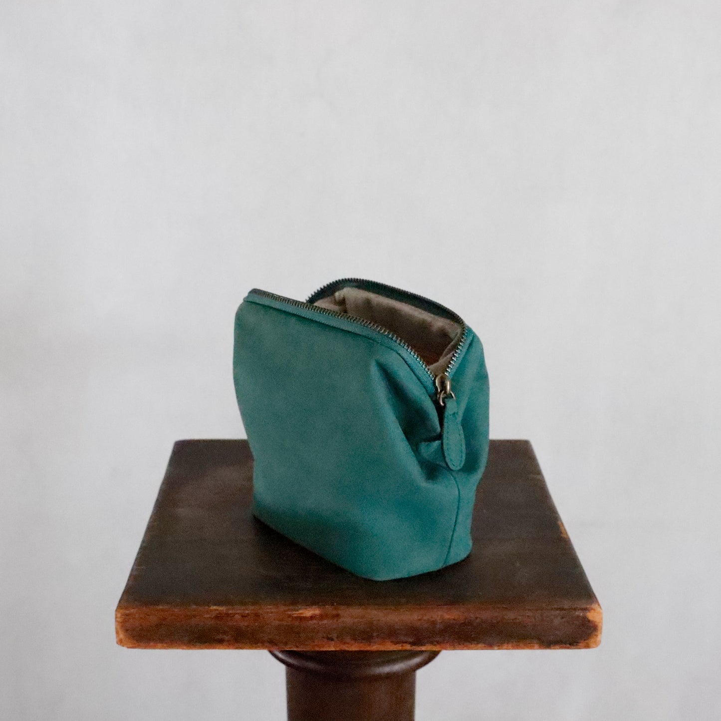 STYLE CRAFT | Green Goat Nubuck Pouch "FP-01"