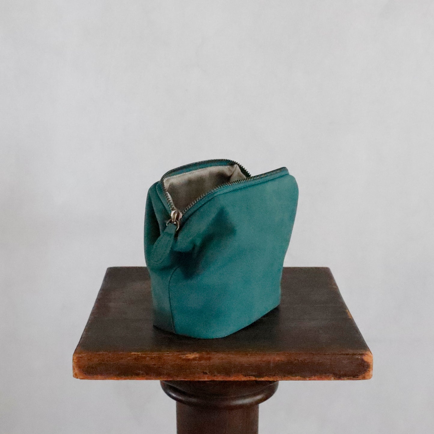 STYLE CRAFT | Green Goat Nubuck Pouch "FP-01"