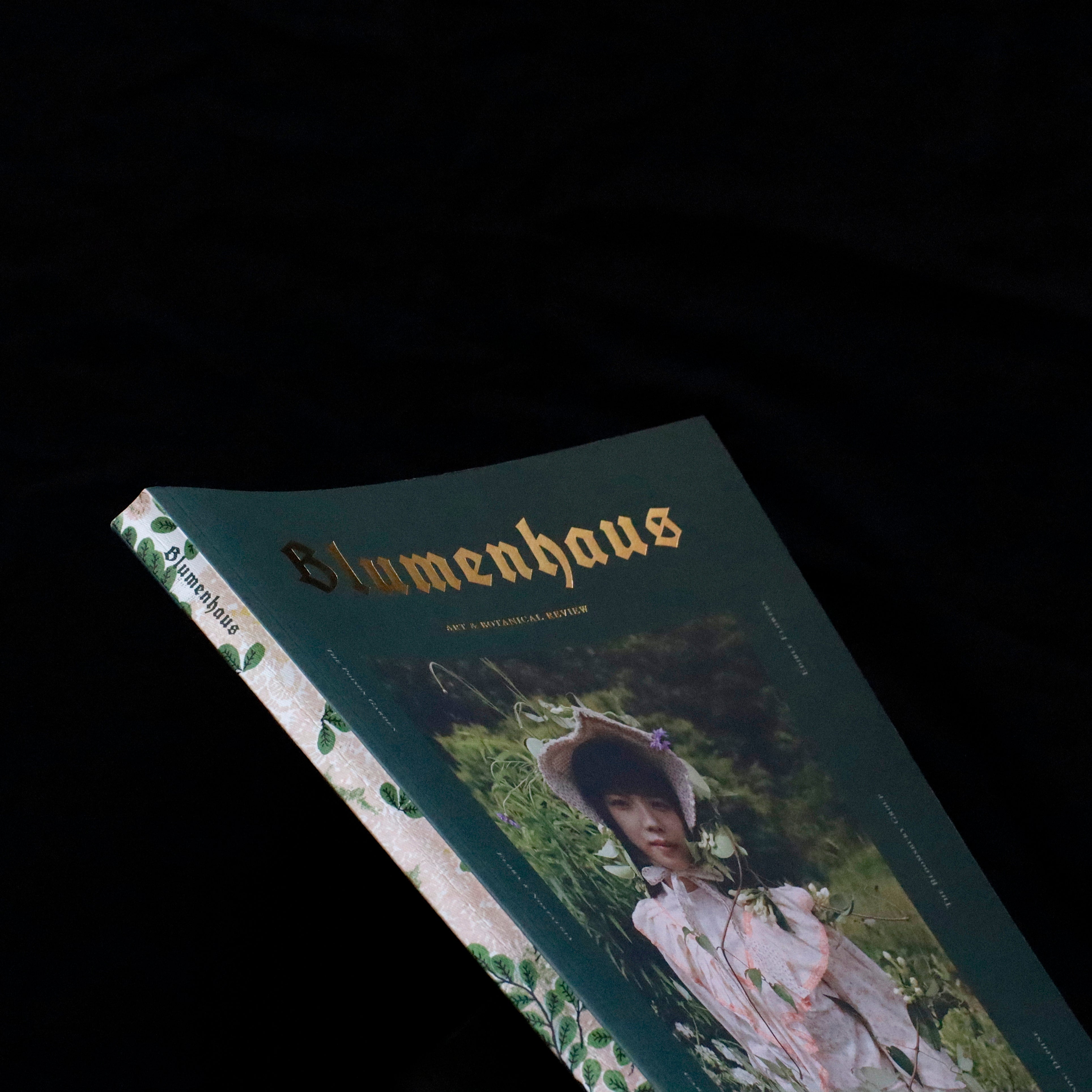 issue 03 – VISIONS
