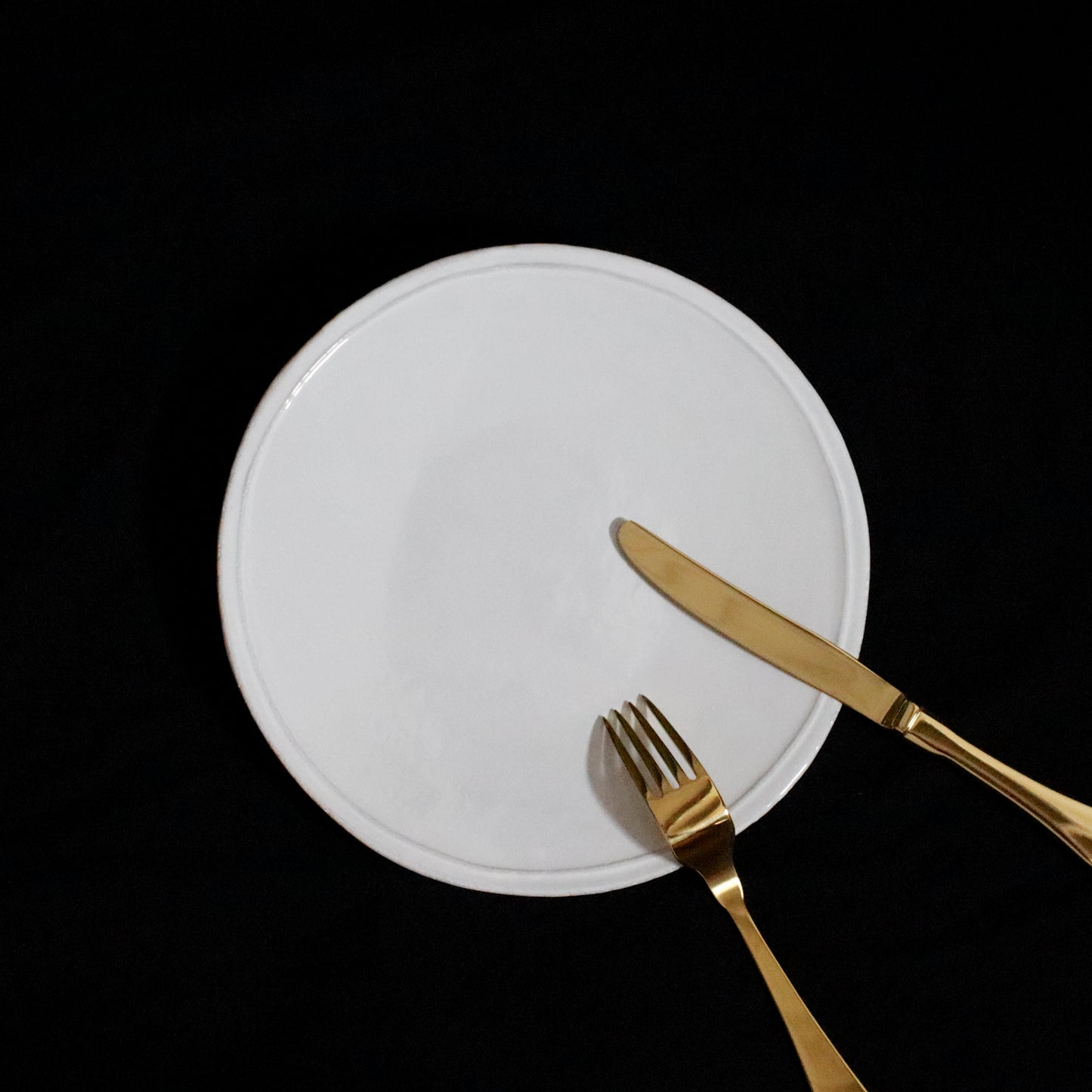 “Simple” Medium Plate