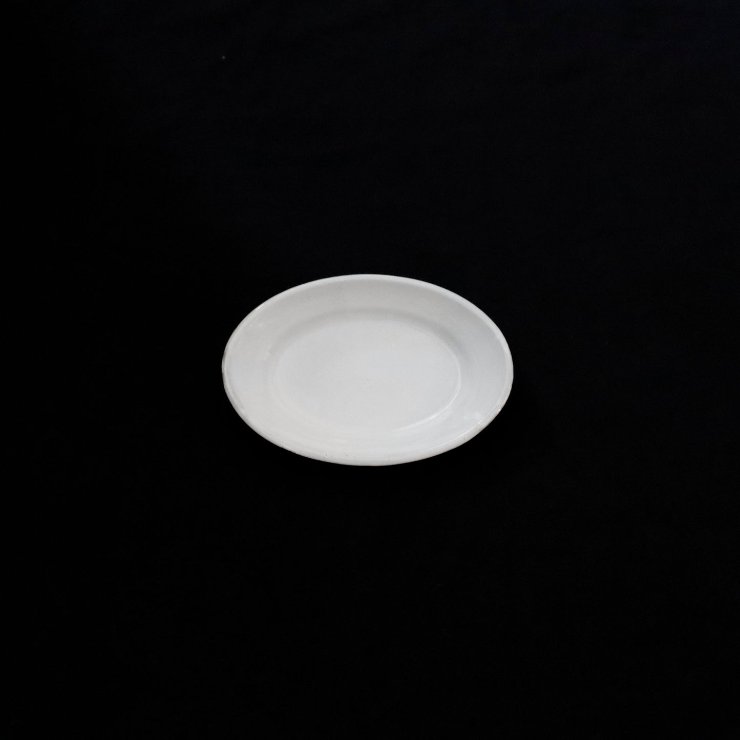 “Sobre” Small Oval Plate