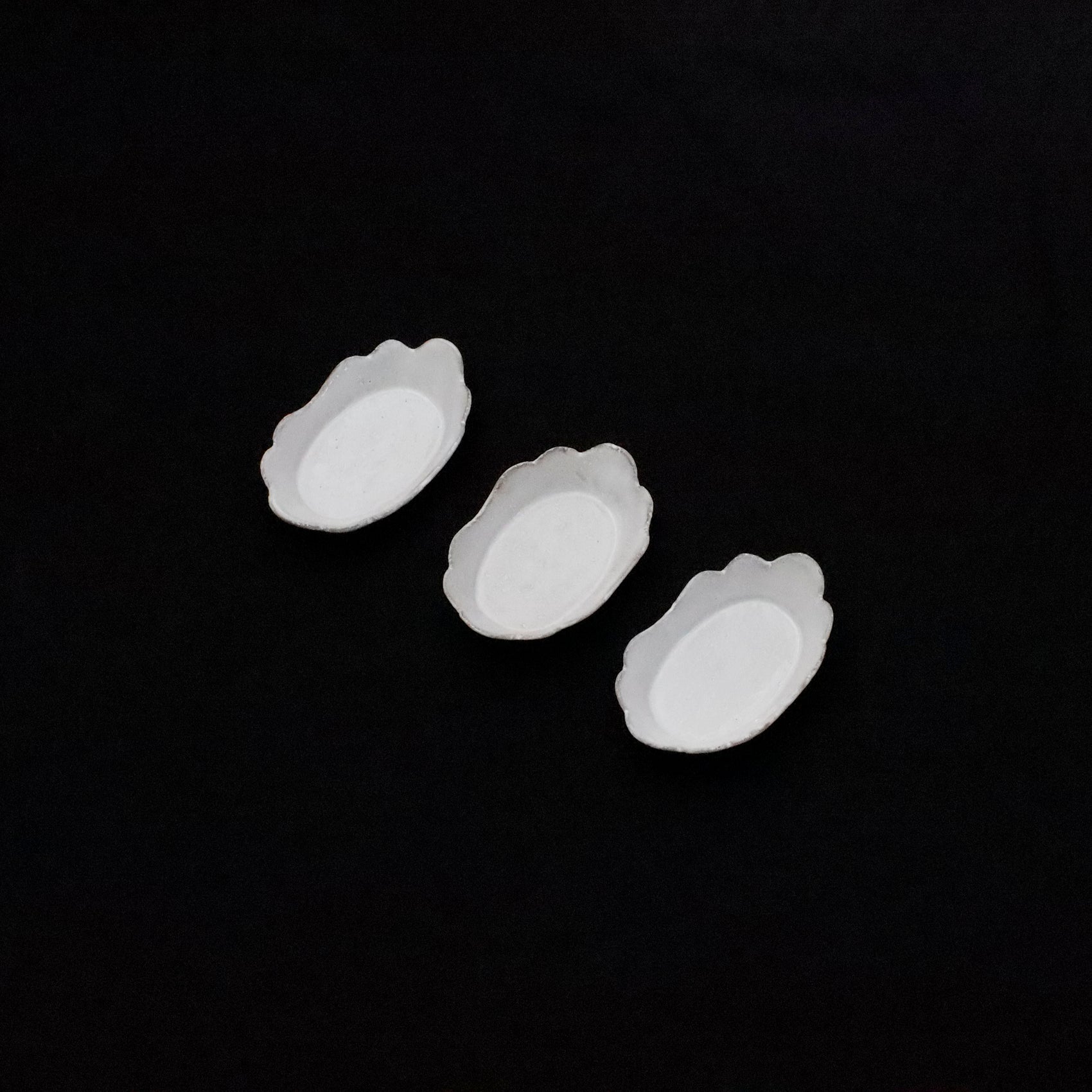 "Colbert" Small Dish with Ten Petals
