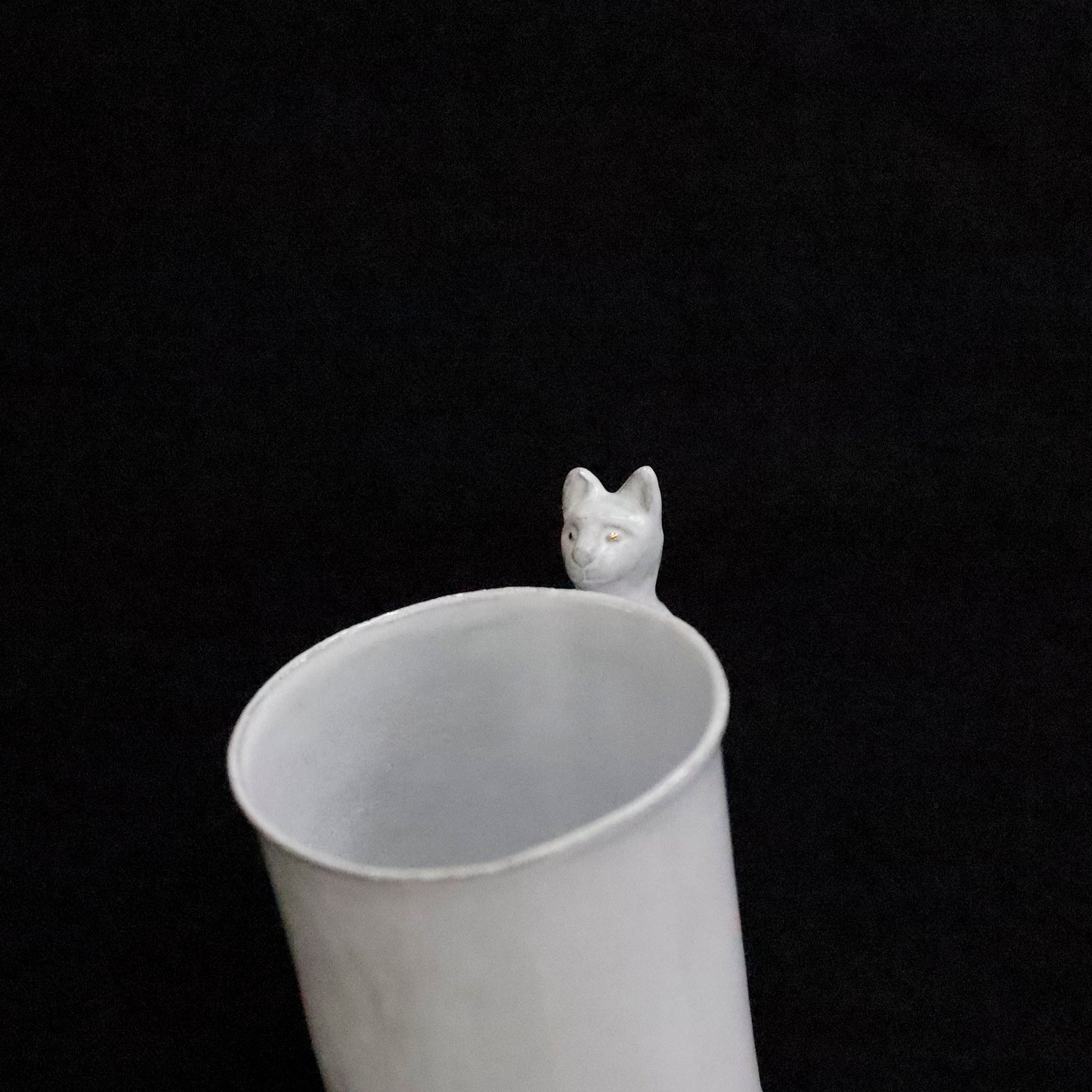 "Setsuko" Golden Eyes Cat Cup