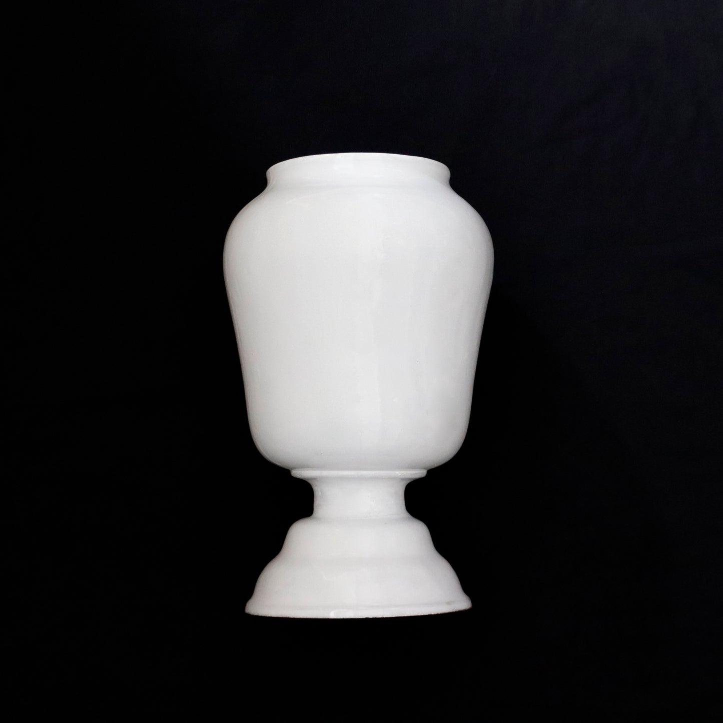 Large Apothicaire Vase