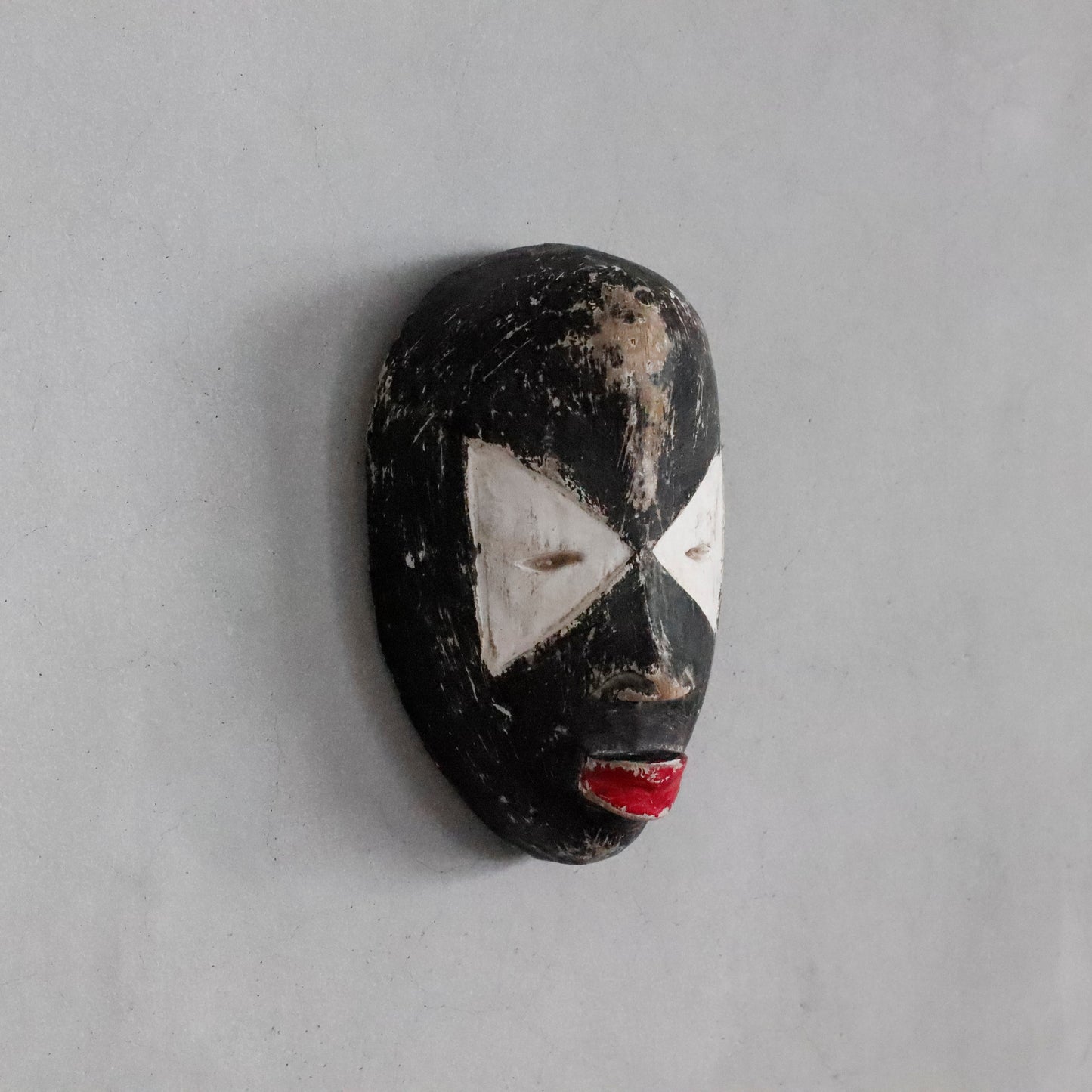 Vinatge | Nigeria “Yoruba” Passport Mask
