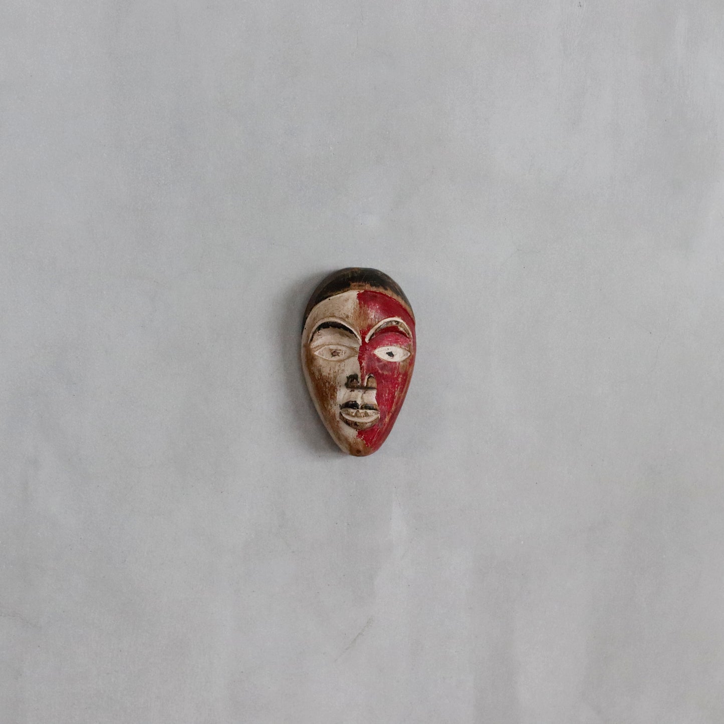 Vinatge | Nigeria Passport Mask