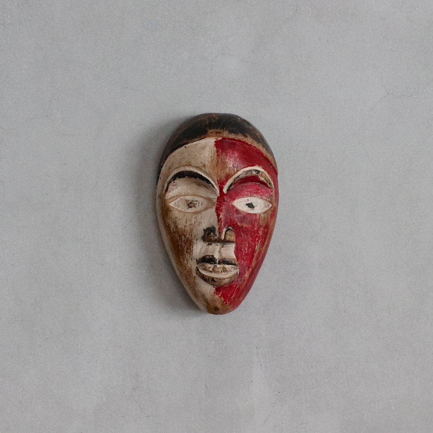 Vinatge | Nigeria Passport Mask