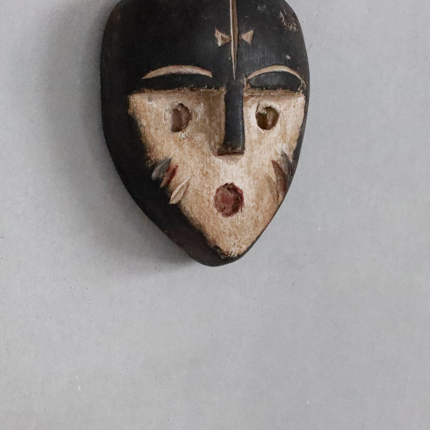 Vinatge | Nigeria “Yoruba” Passport Mask