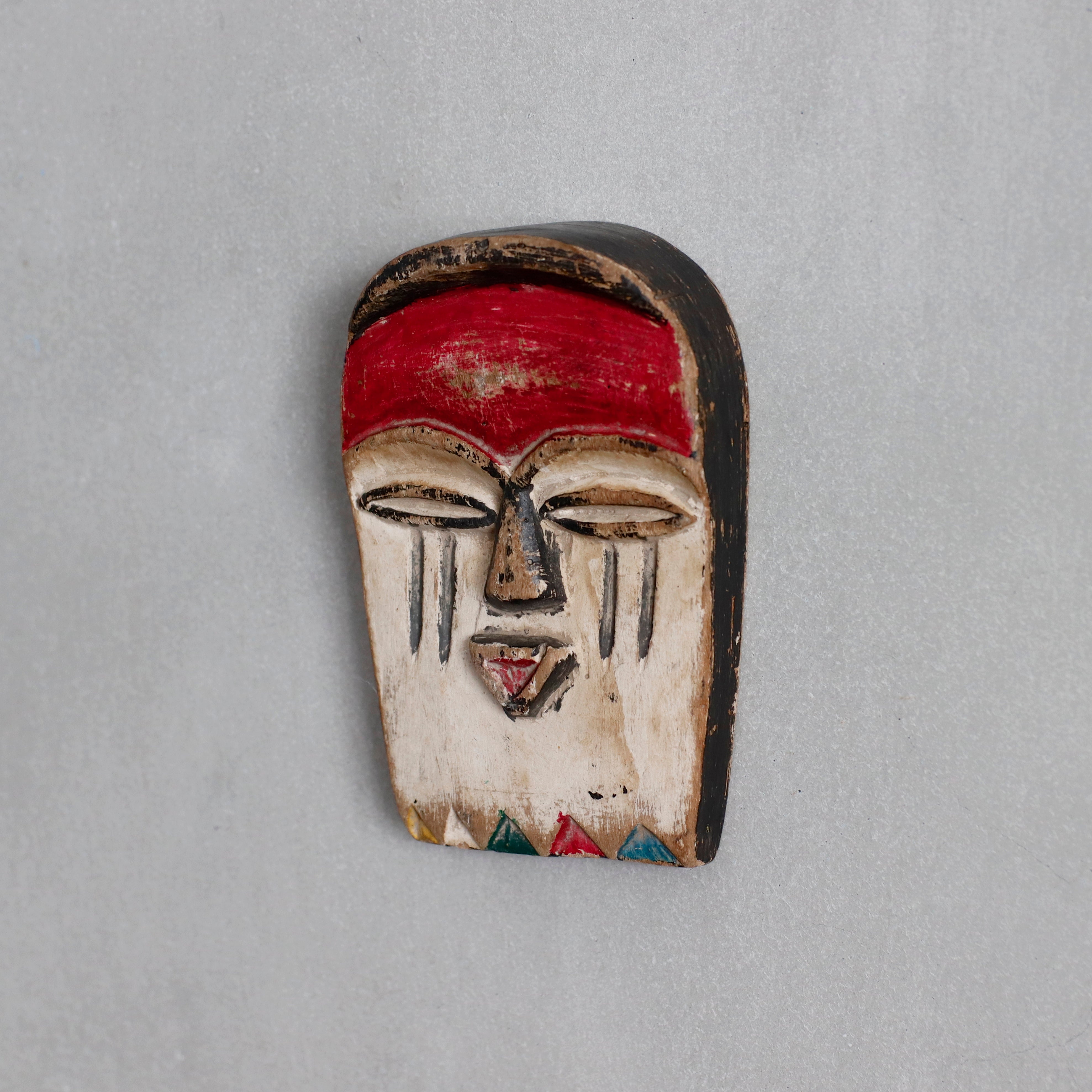 Vinatge | Congo Passport Mask – VISIONS