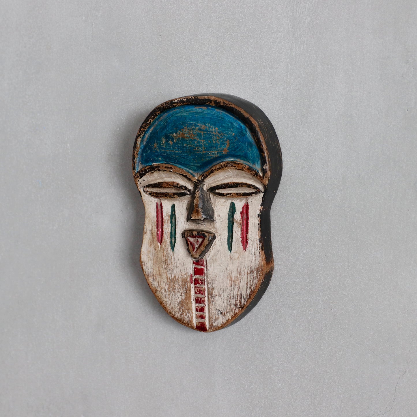 Vinatge | Congo Passport Mask