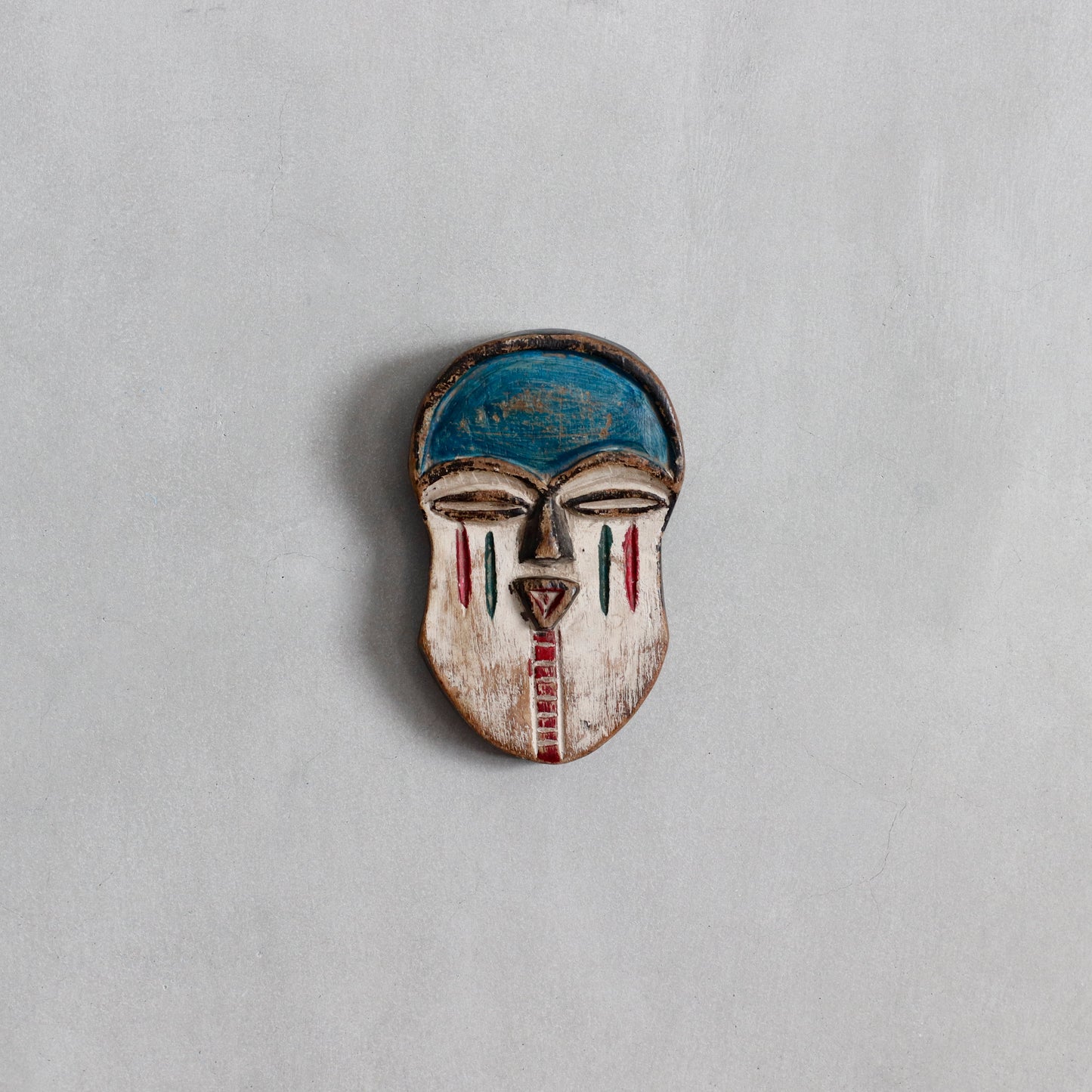 Vinatge | Congo Passport Mask