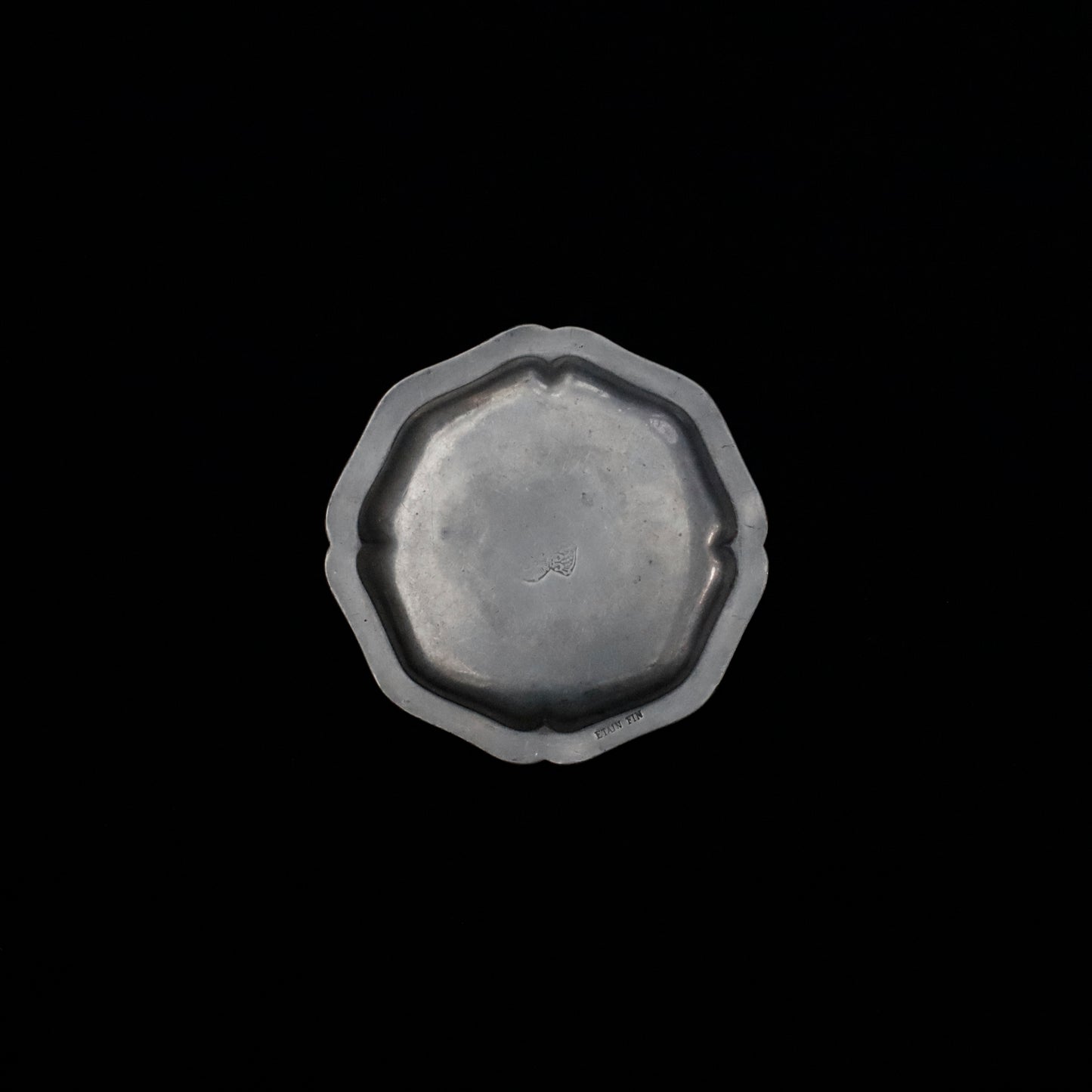 PEWTER DISH FLOWER LIM