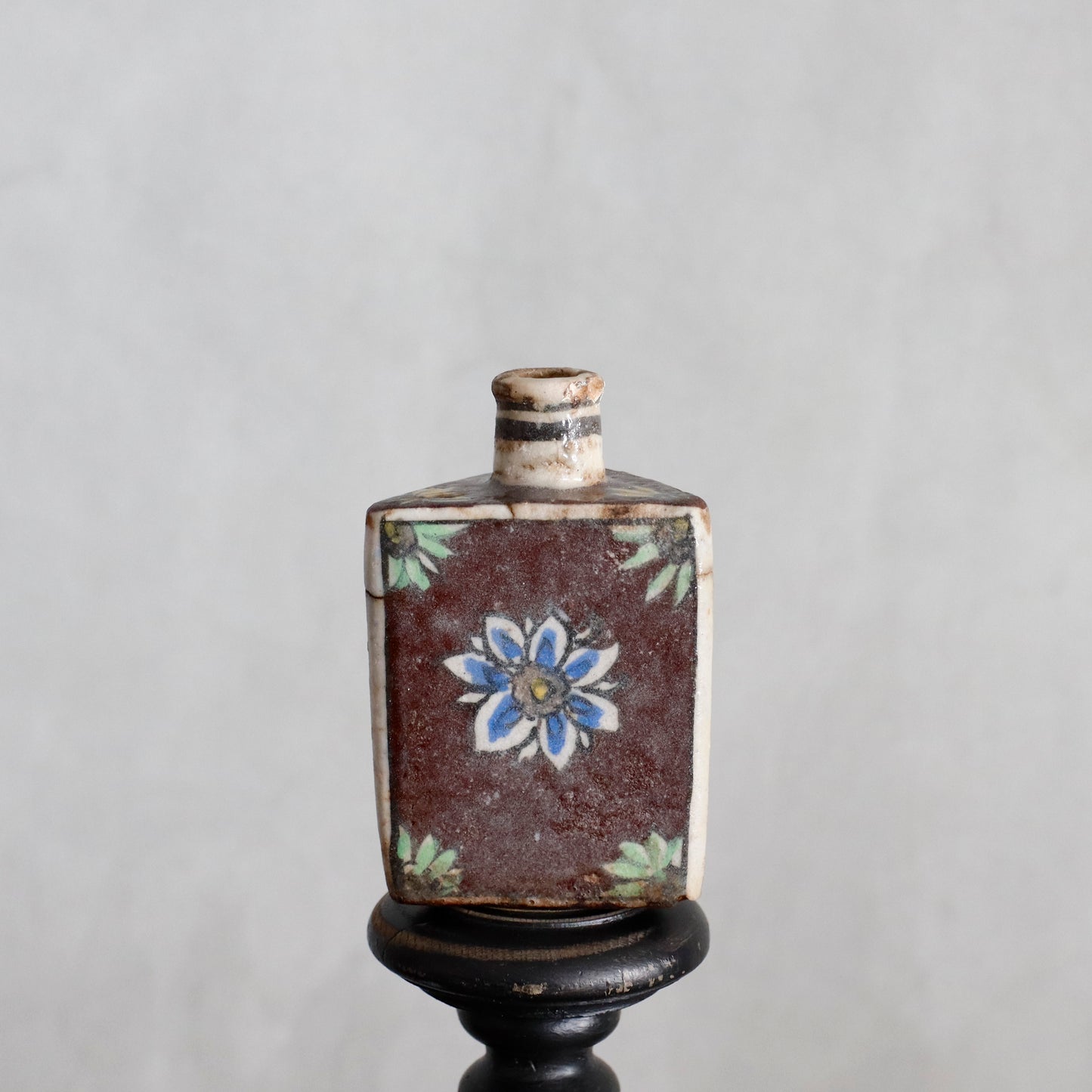 Persian Jar / Style Kadjar (Trianglar Tube)