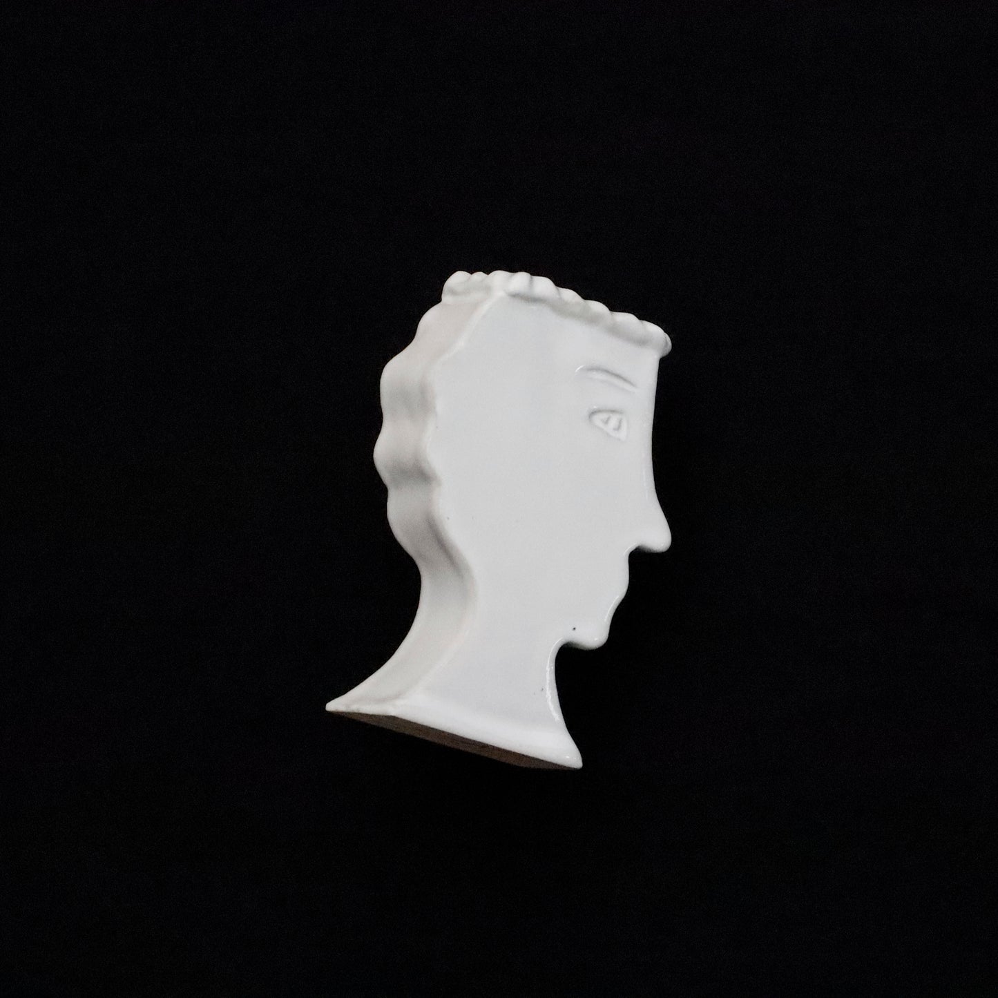 IBUTSU ― FACE VASE