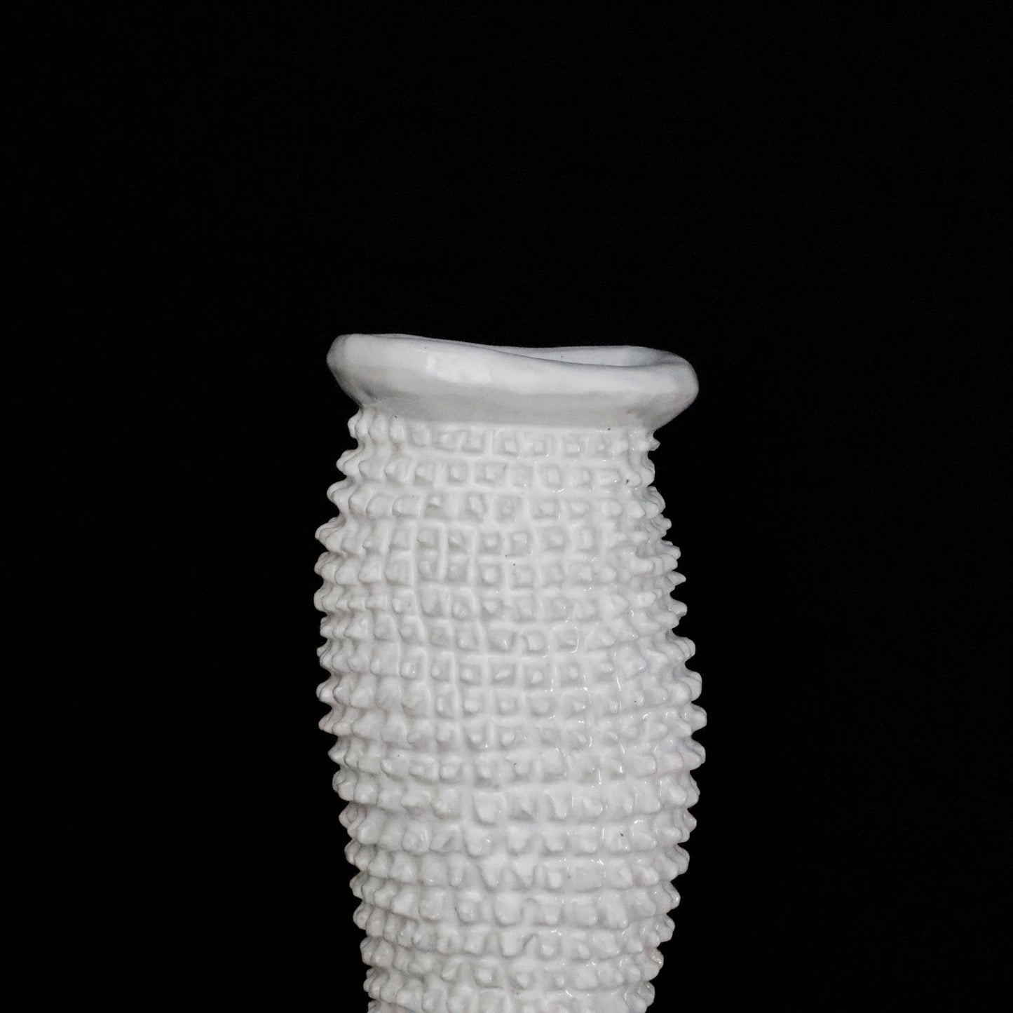 “GRAINS OF LIGHT” VASE