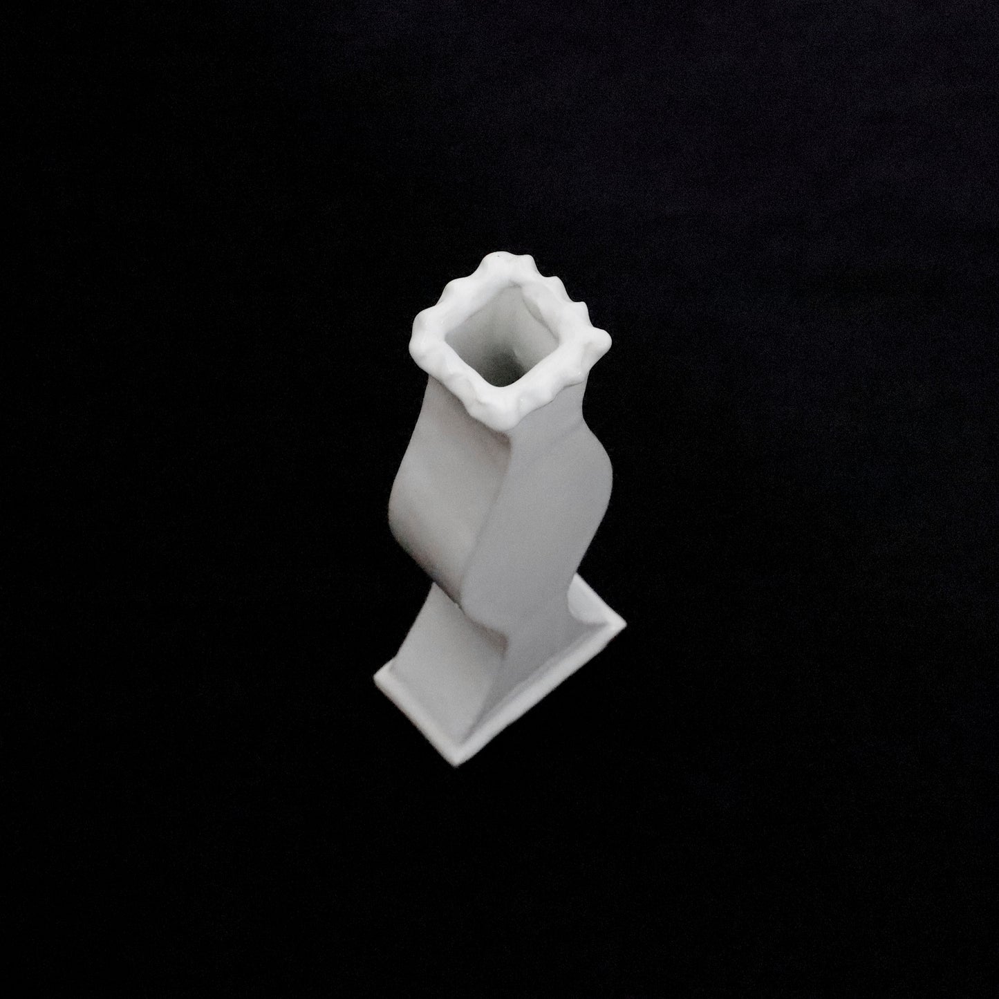 IBUTSU ― VASE S-06