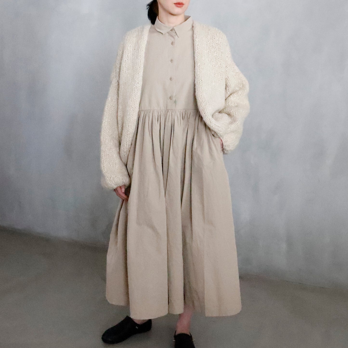 CASEY/CASEY | SHORT CARDIGAN ー ECRU