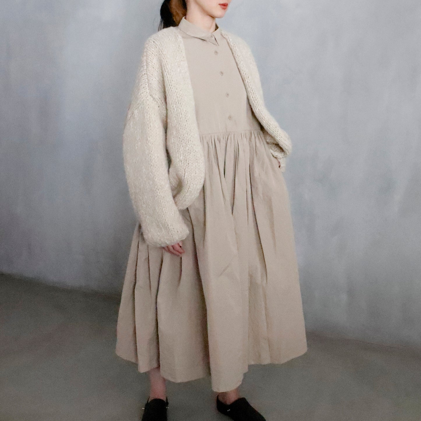 CASEY/CASEY | SHORT CARDIGAN ー ECRU