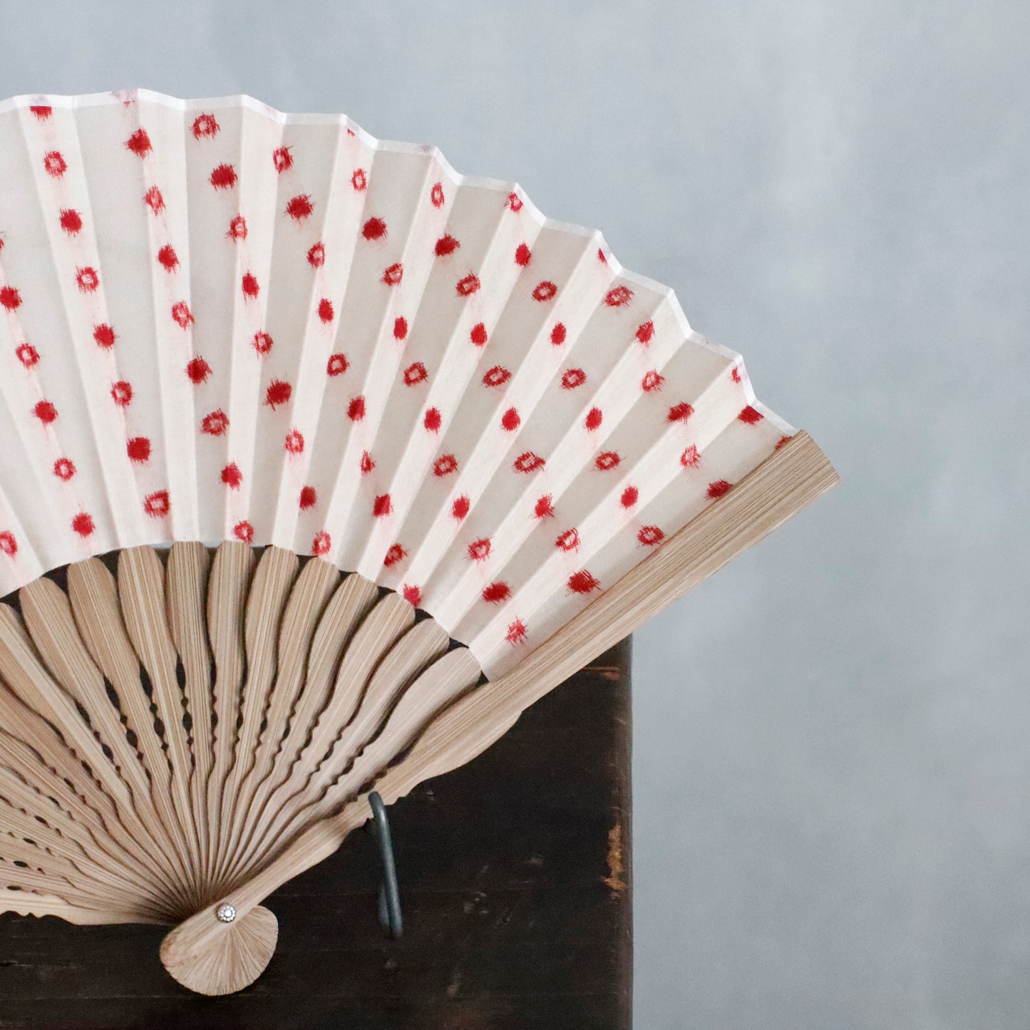 CP SENSU / FOLDING FAN - RED DOTS