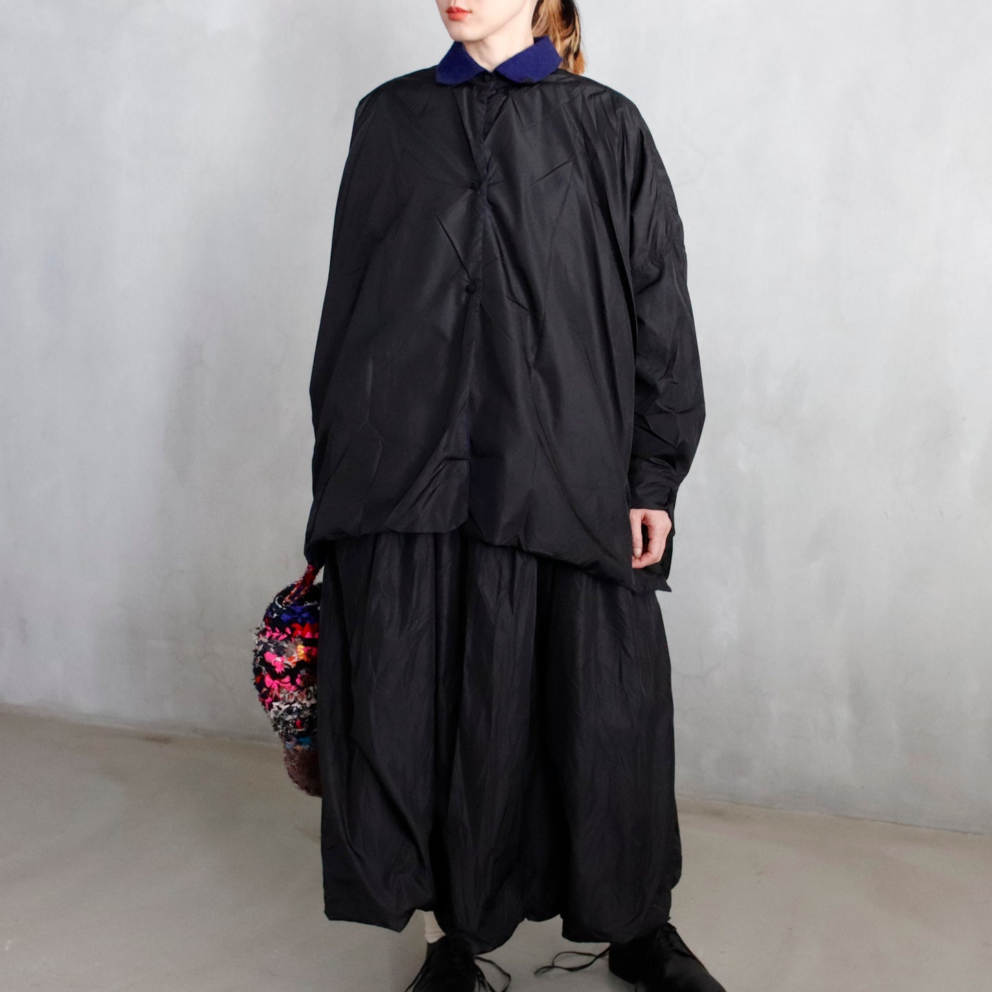 reversible shirt jacket larghissima corta double lavata - black / electric blue