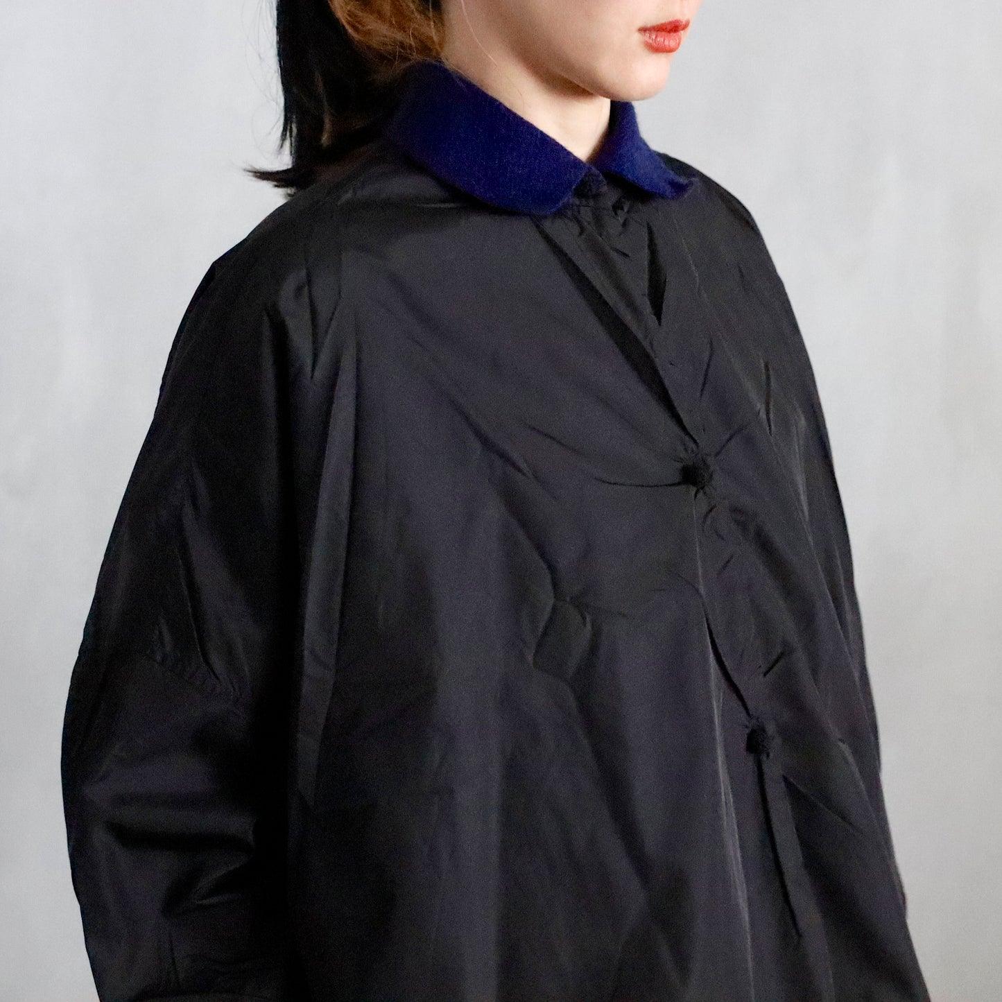 reversible shirt jacket larghissima corta double lavata - black / electric blue