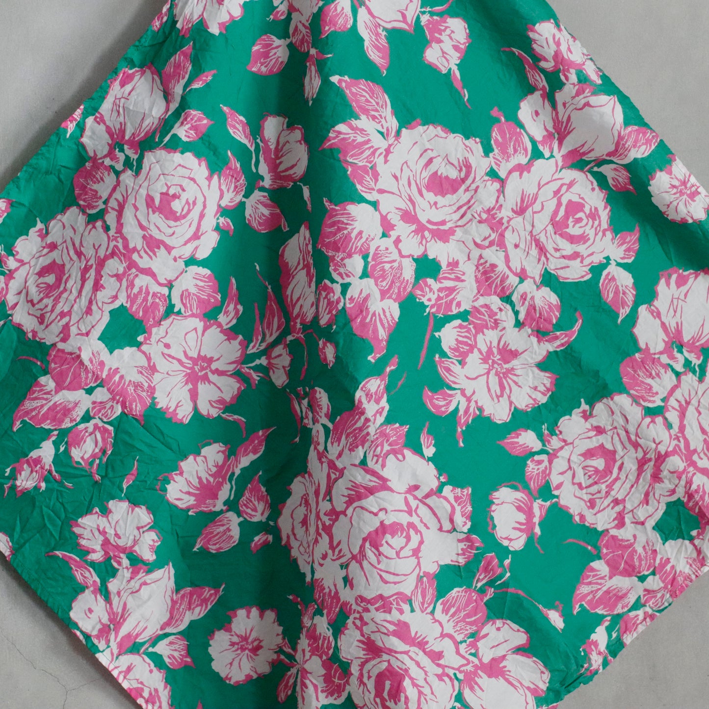 handkerchief medio lavato ― green pink flower