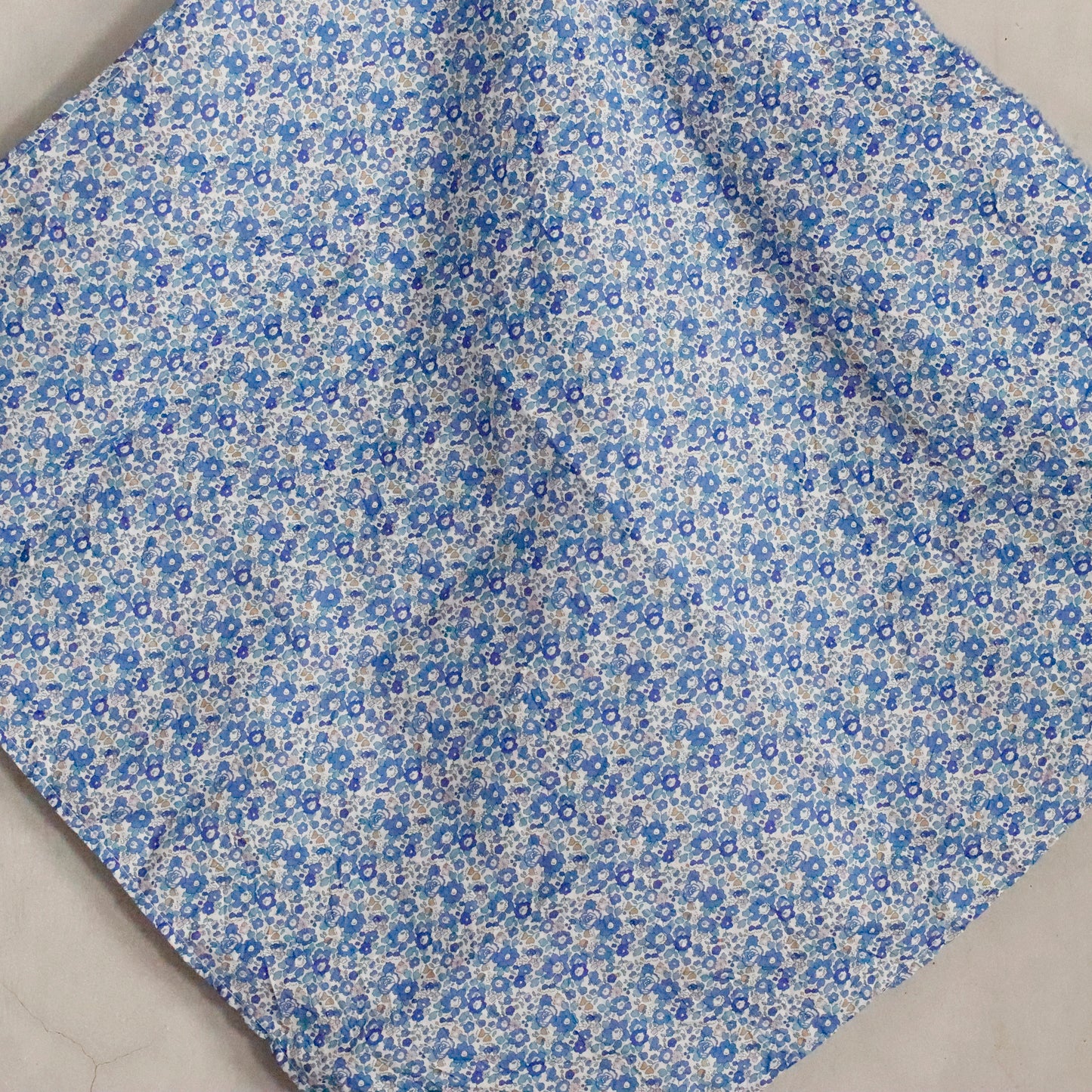 handkerchief medio lavato ― blue flower