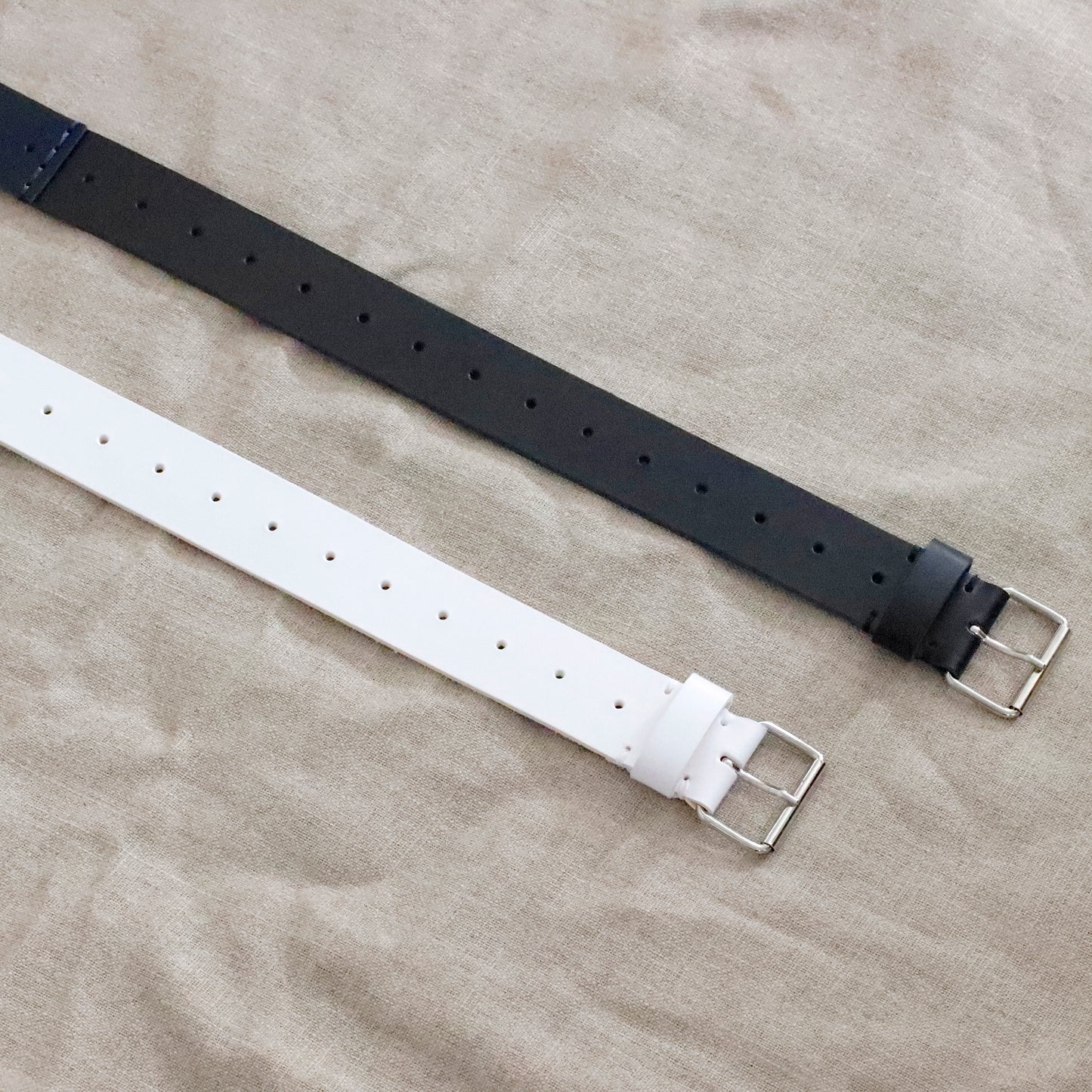 daniela gregis | leather belt dimirtillo sfoderata