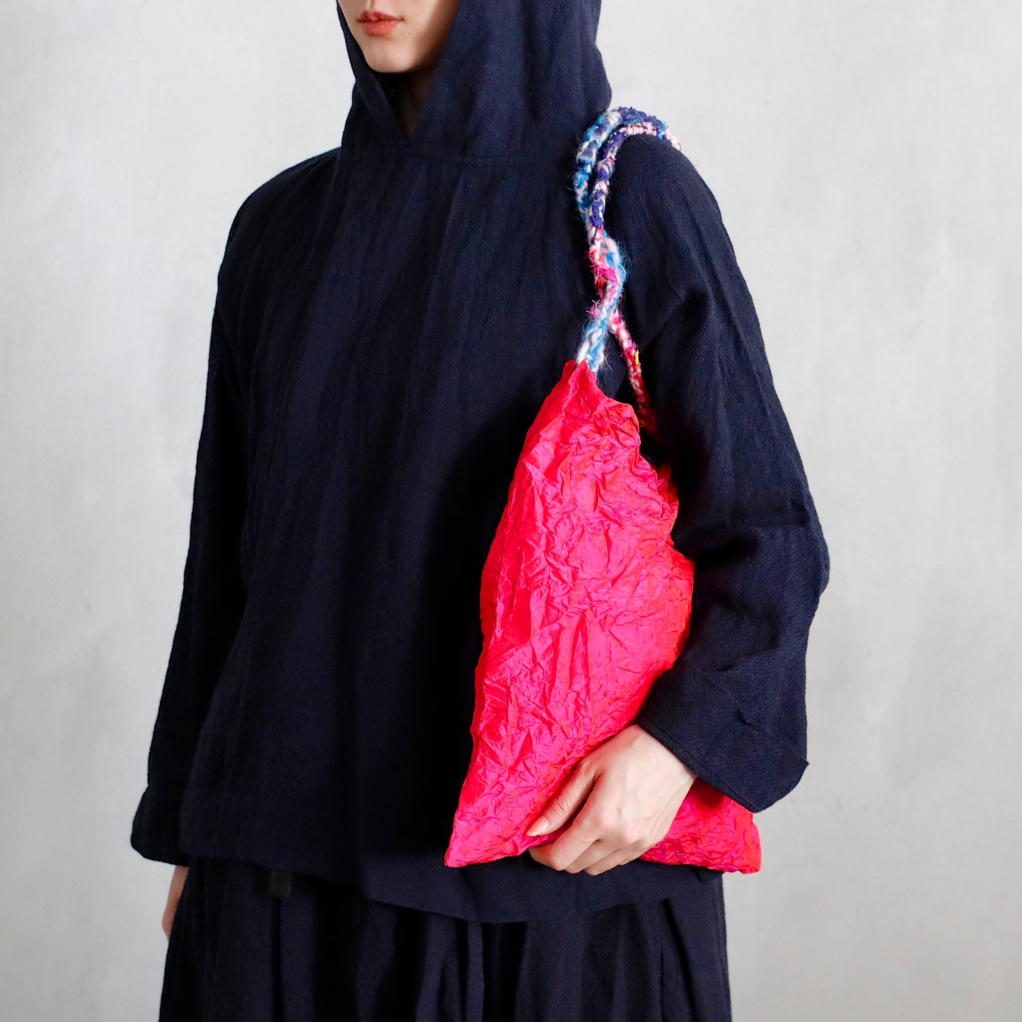 daniela gregis | silk taffeta bag pepperoncino media lavata - fuchsia red