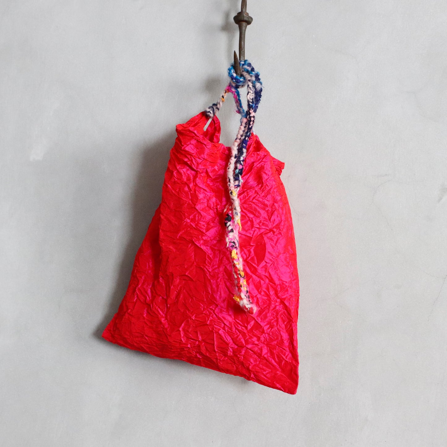 daniela gregis | silk taffeta bag pepperoncino media lavata - fuchsia red