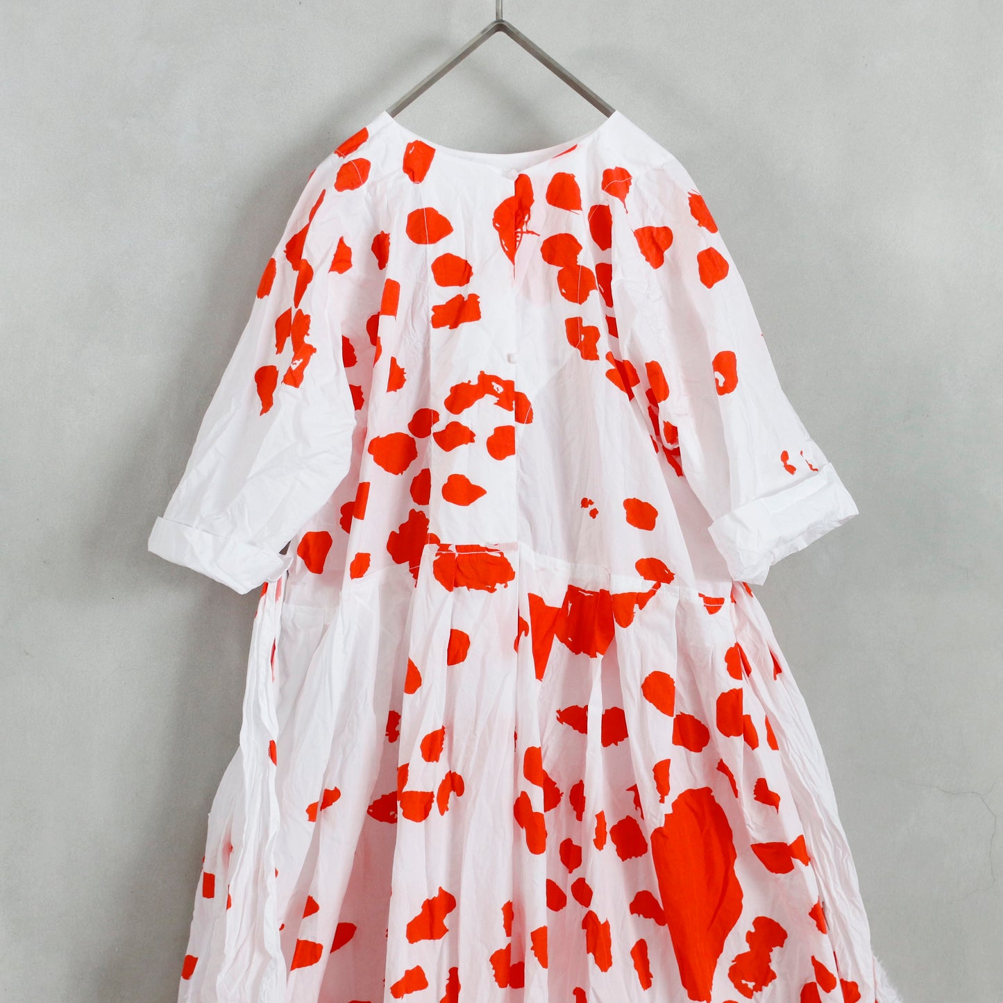 worker dress but washed - orange coral drawing
