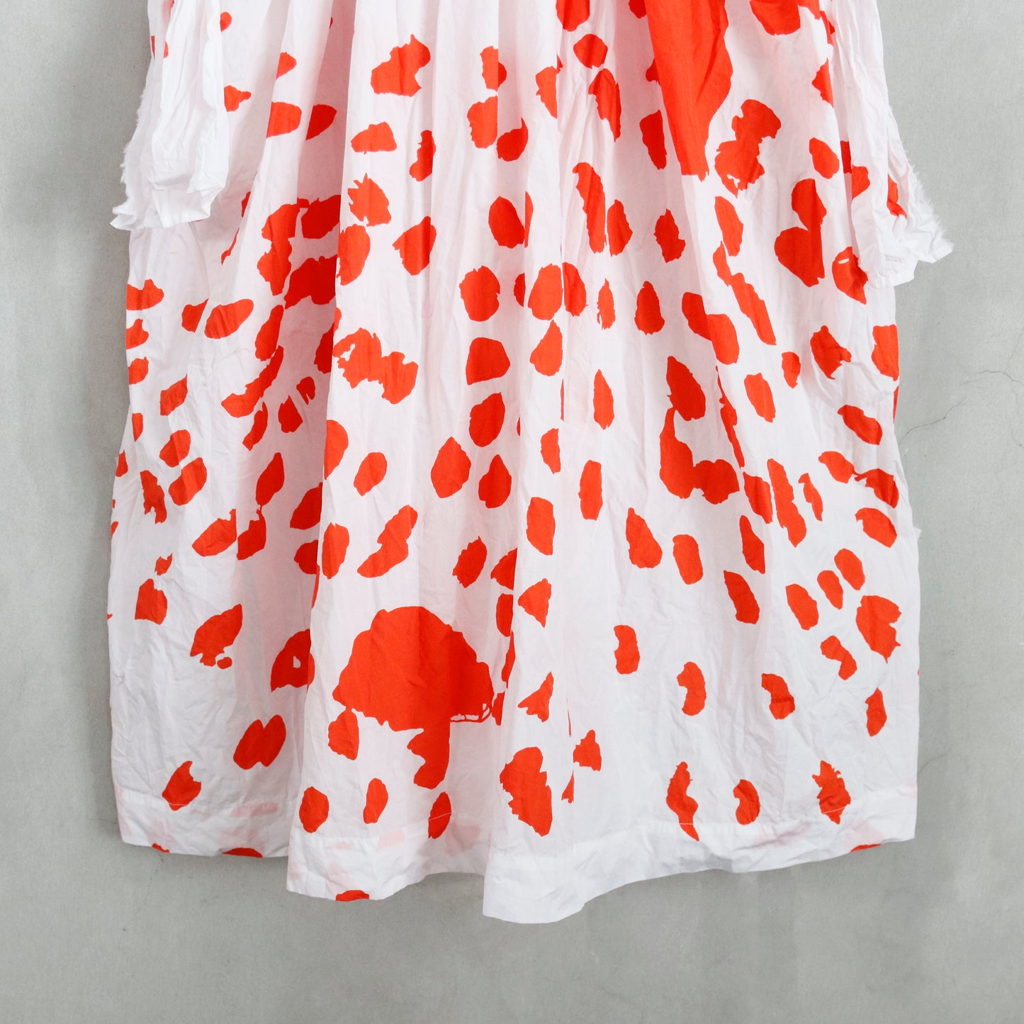 worker dress but washed - orange coral drawing