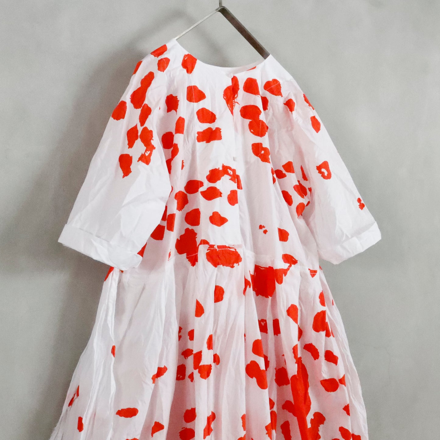worker dress but washed - orange coral drawing