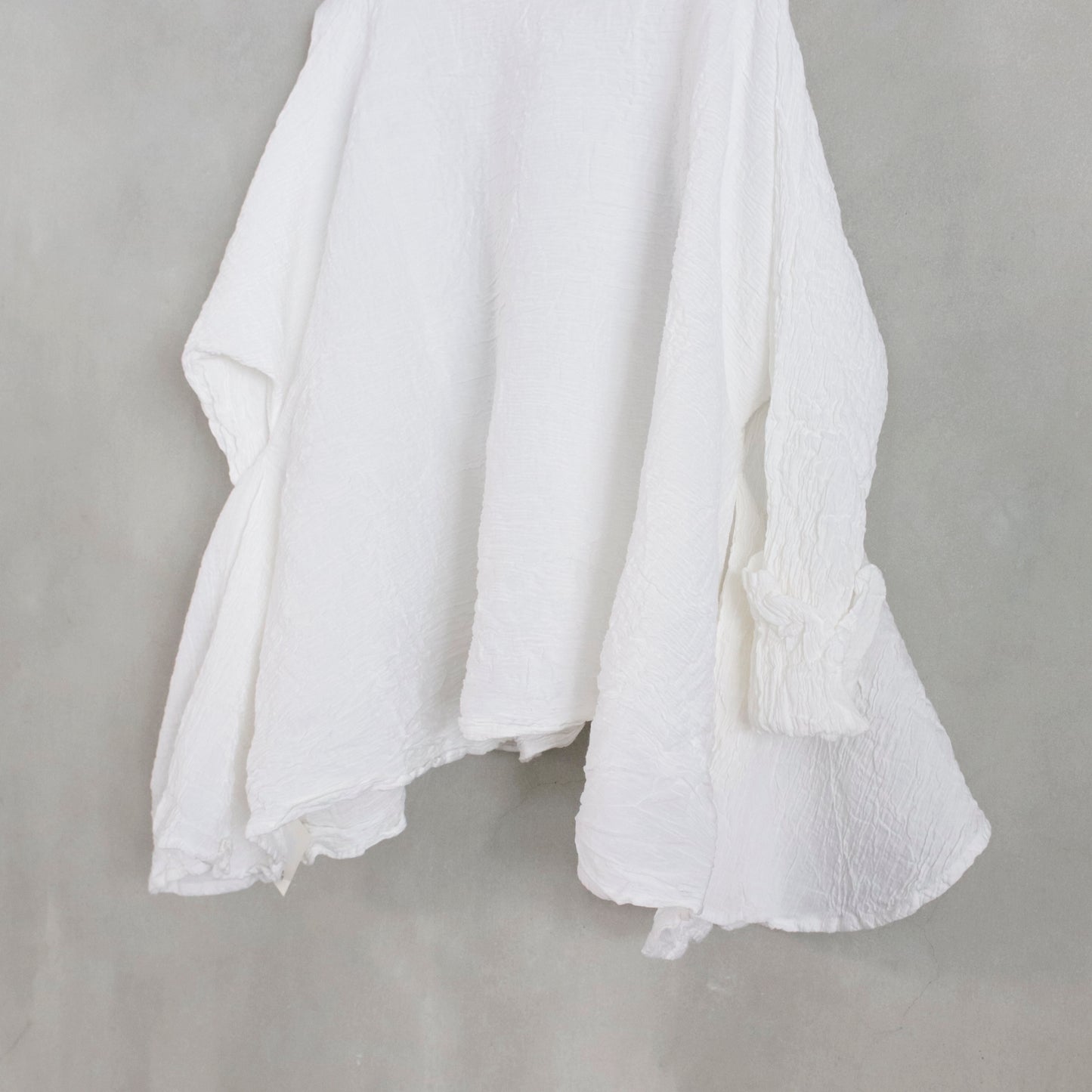 Blouse not yet washed - optical white