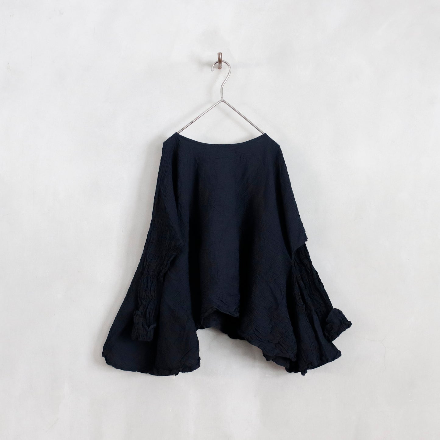 blouse not washed - black