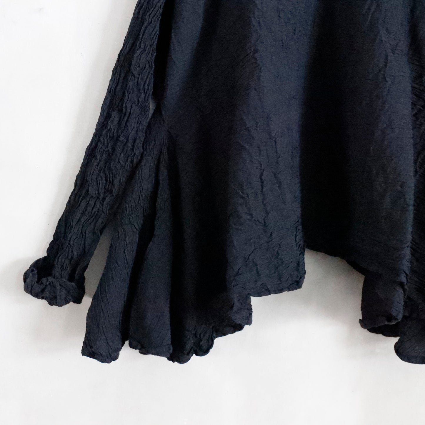 blouse not washed - black