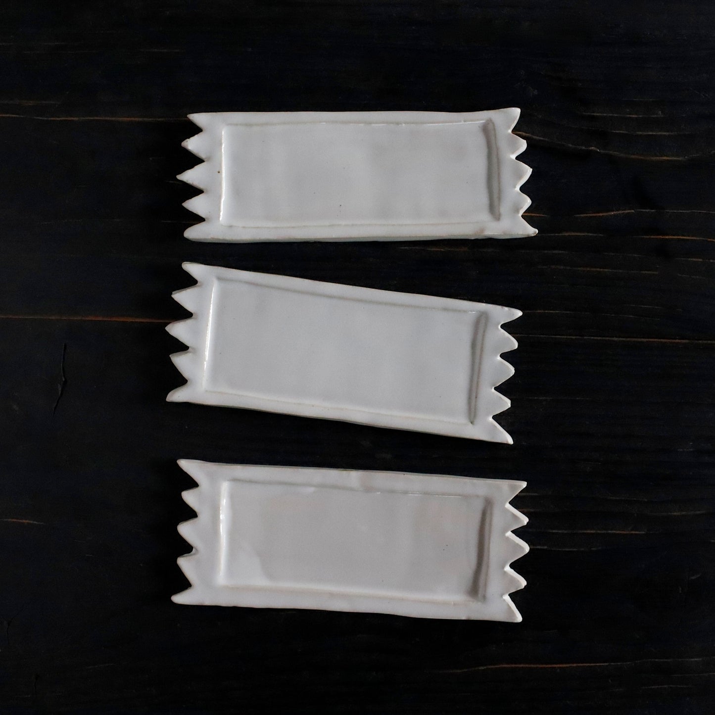 REGULAR | FLAG - Plate_M