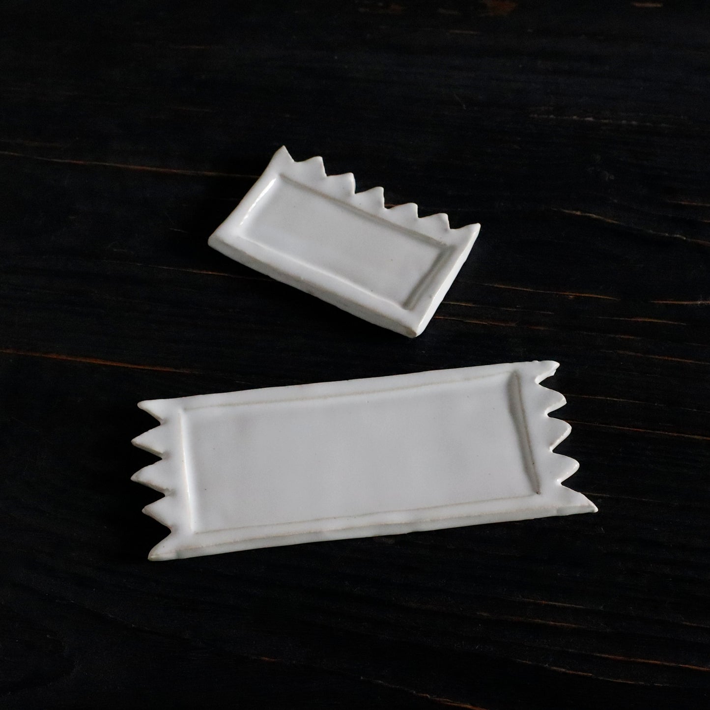 REGULAR | FLAG - Plate_M