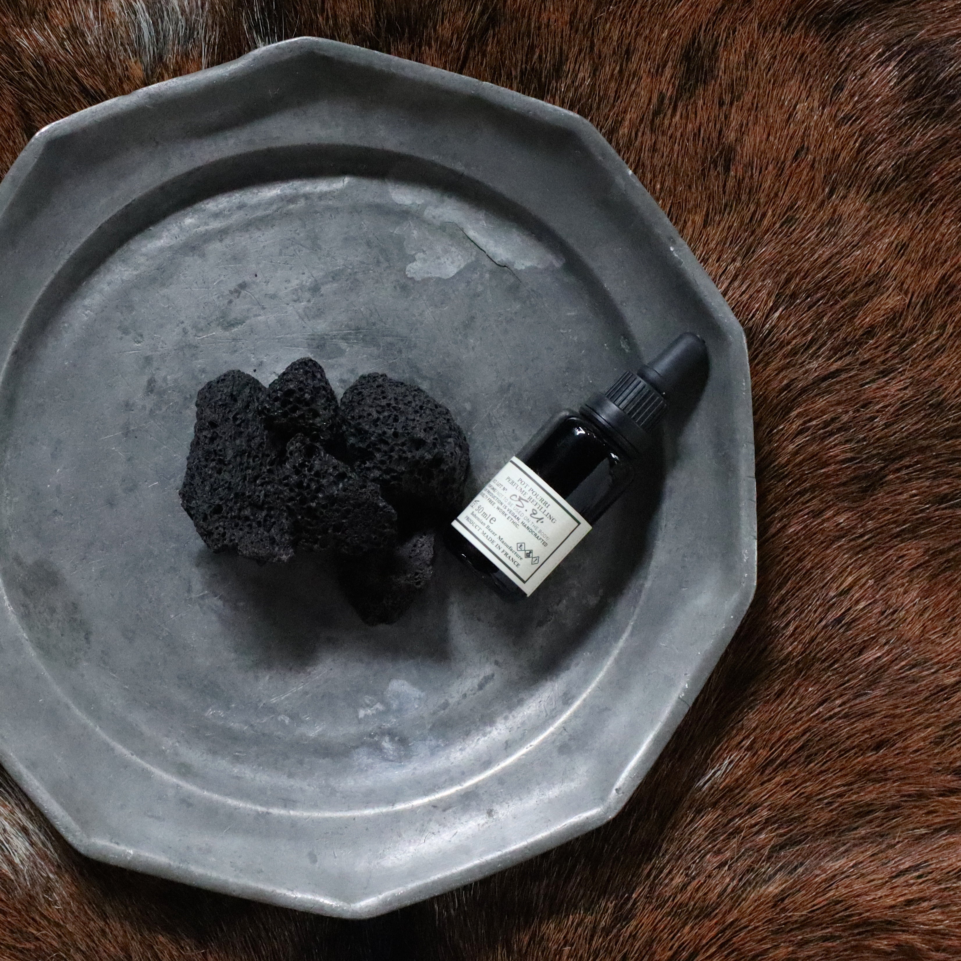 MAD ET LEN | POT POURRI APOTHICAIRE _ SMALL “BLACK CHAMPAKA