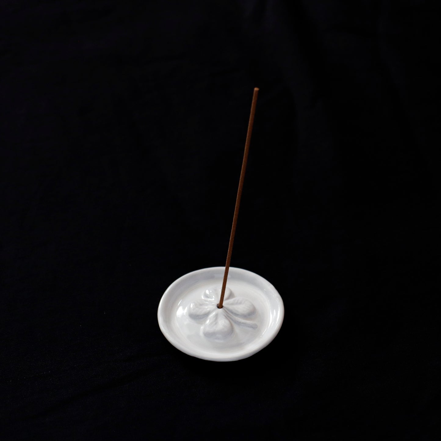 ASTIER de VILLATTE | Chance Incense Holder on Saucer Four-Leaf Clover