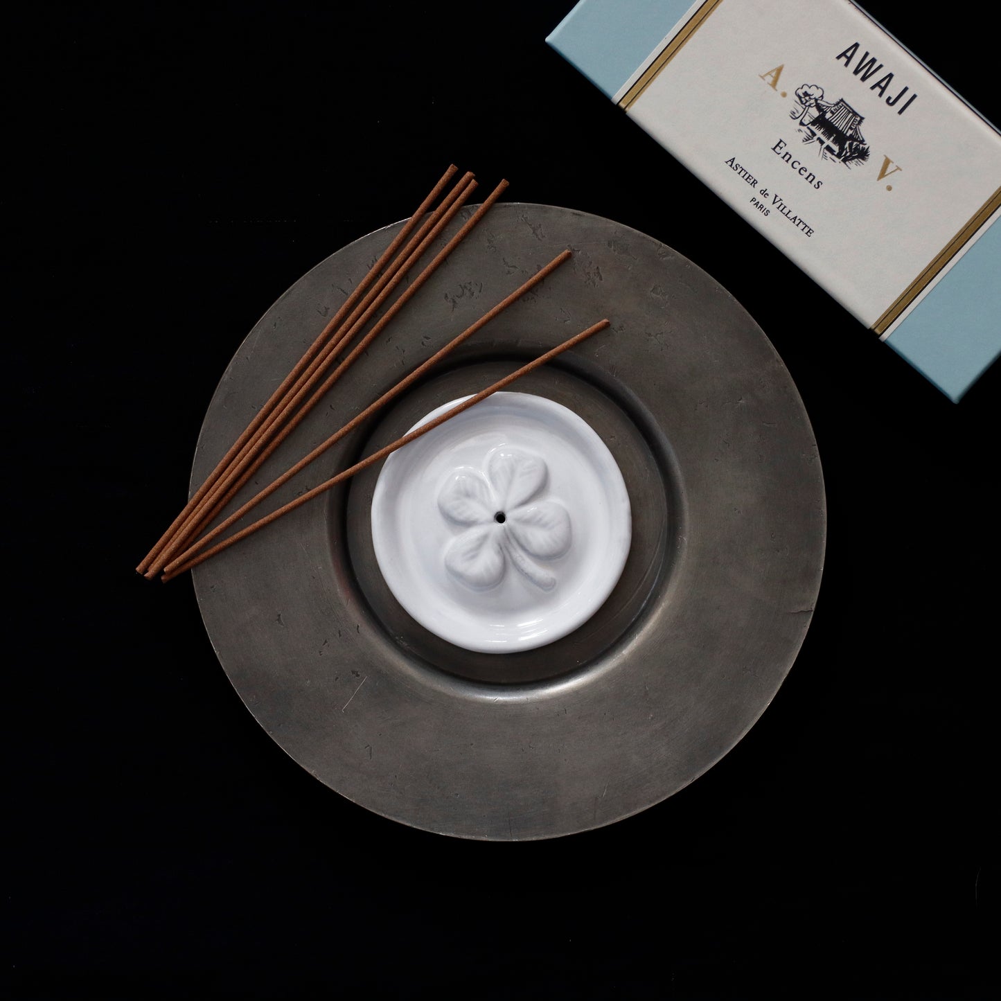 ASTIER de VILLATTE | Chance Incense Holder on Saucer Four-Leaf Clover
