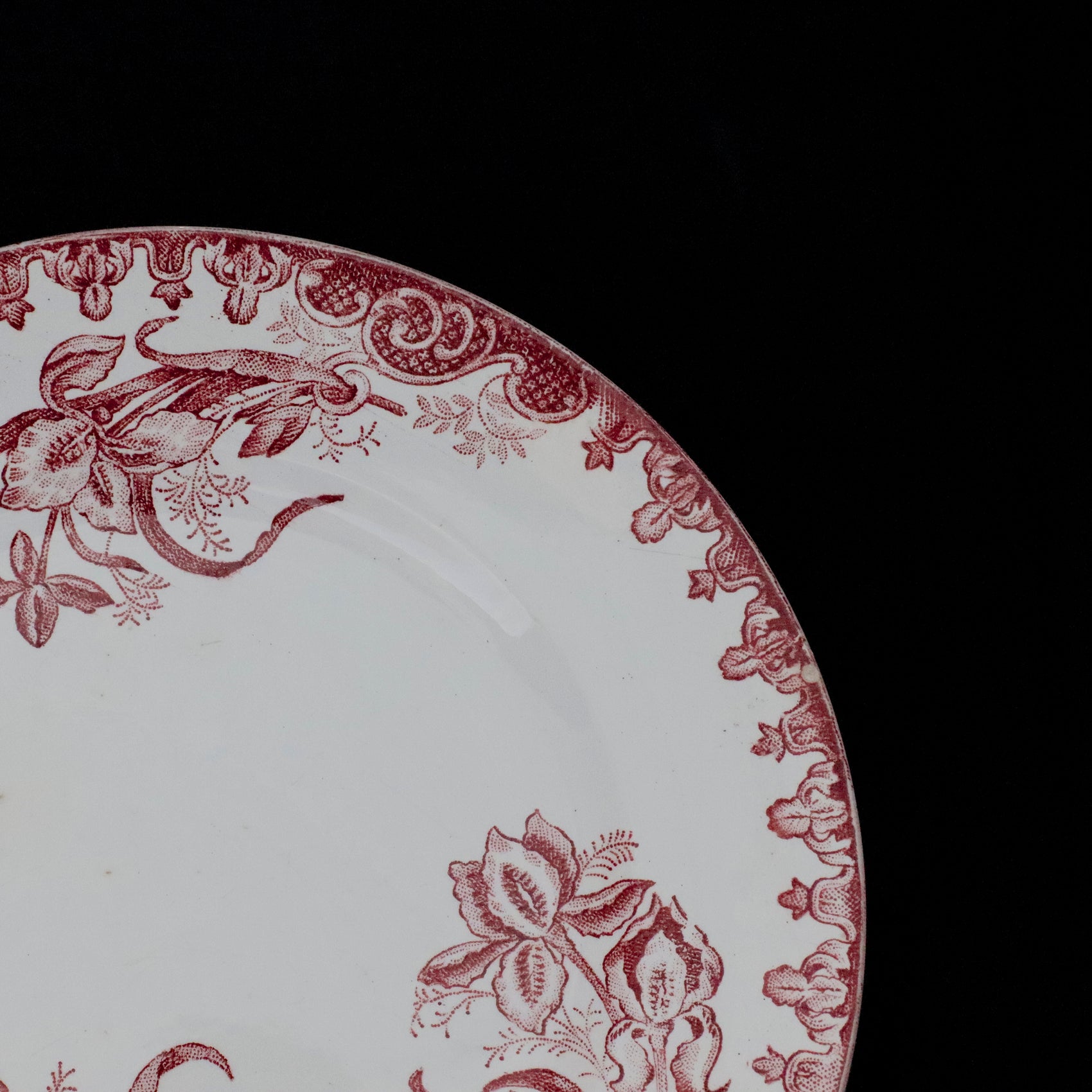 SAINT AMAND | Plate “IRIS”